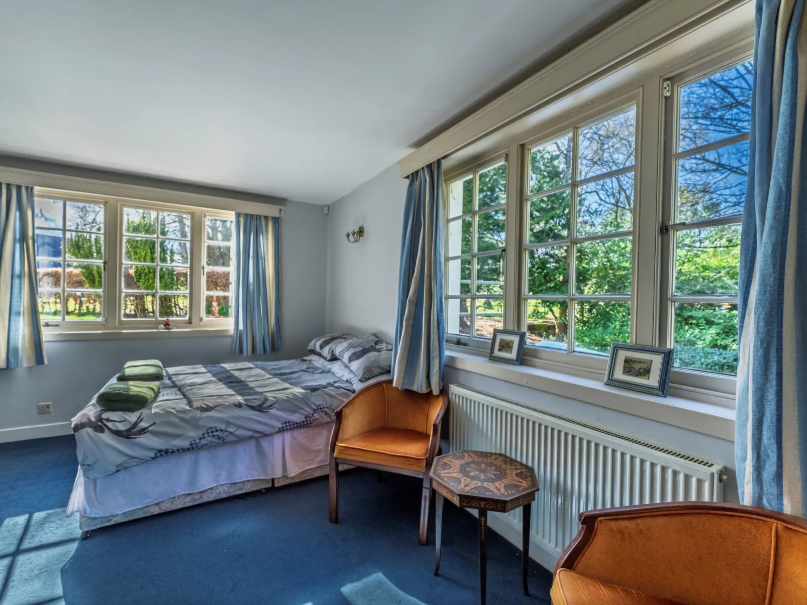 White House Retreat-Dedans