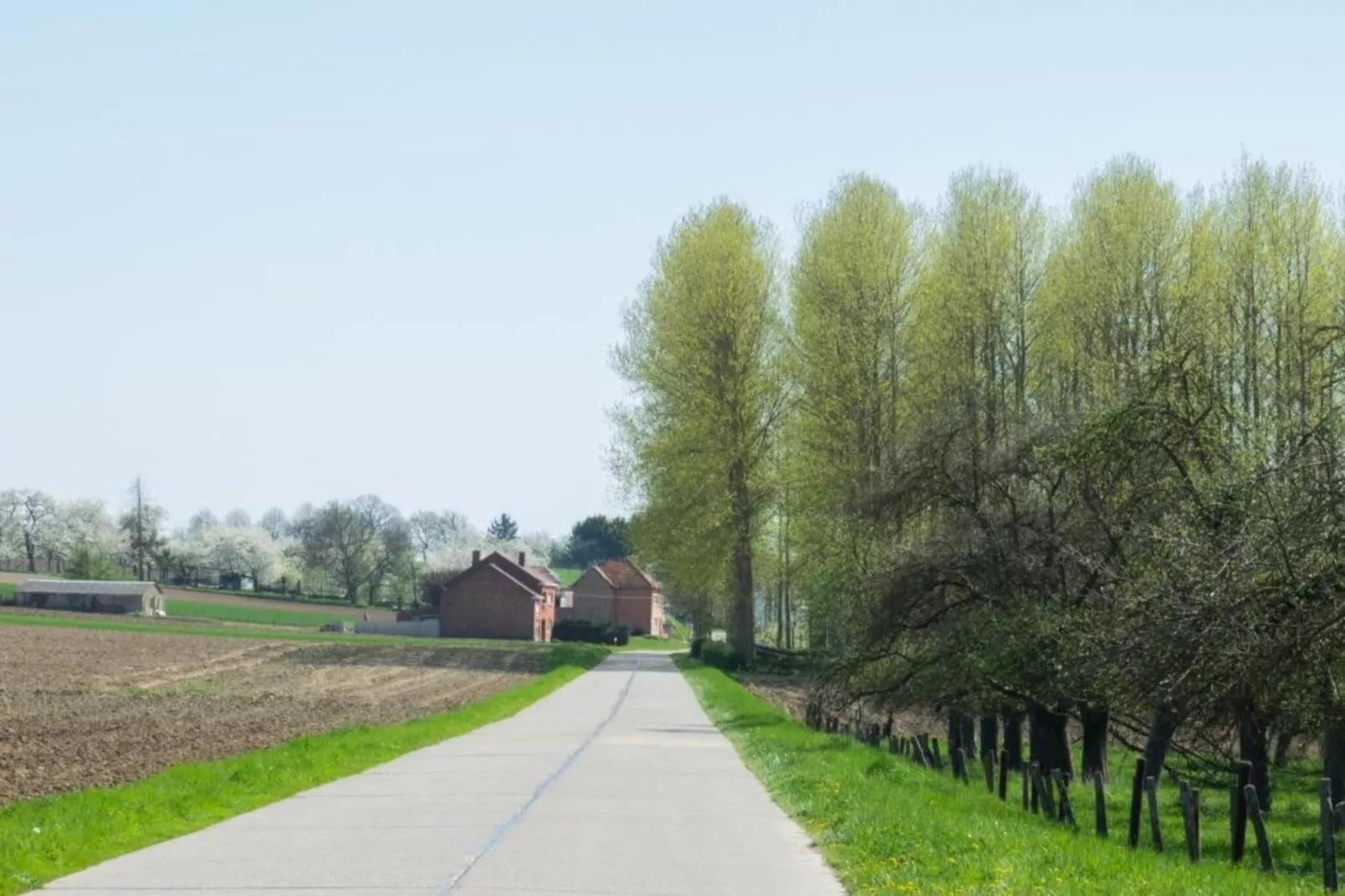 De Smishoeve volledig - met wellness-Gebiete Sommer 1 km
