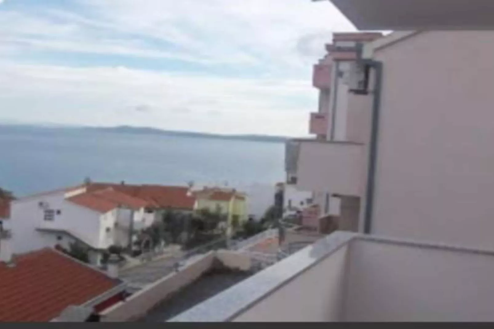 Three-Bedroom Apartment-Swimming pool