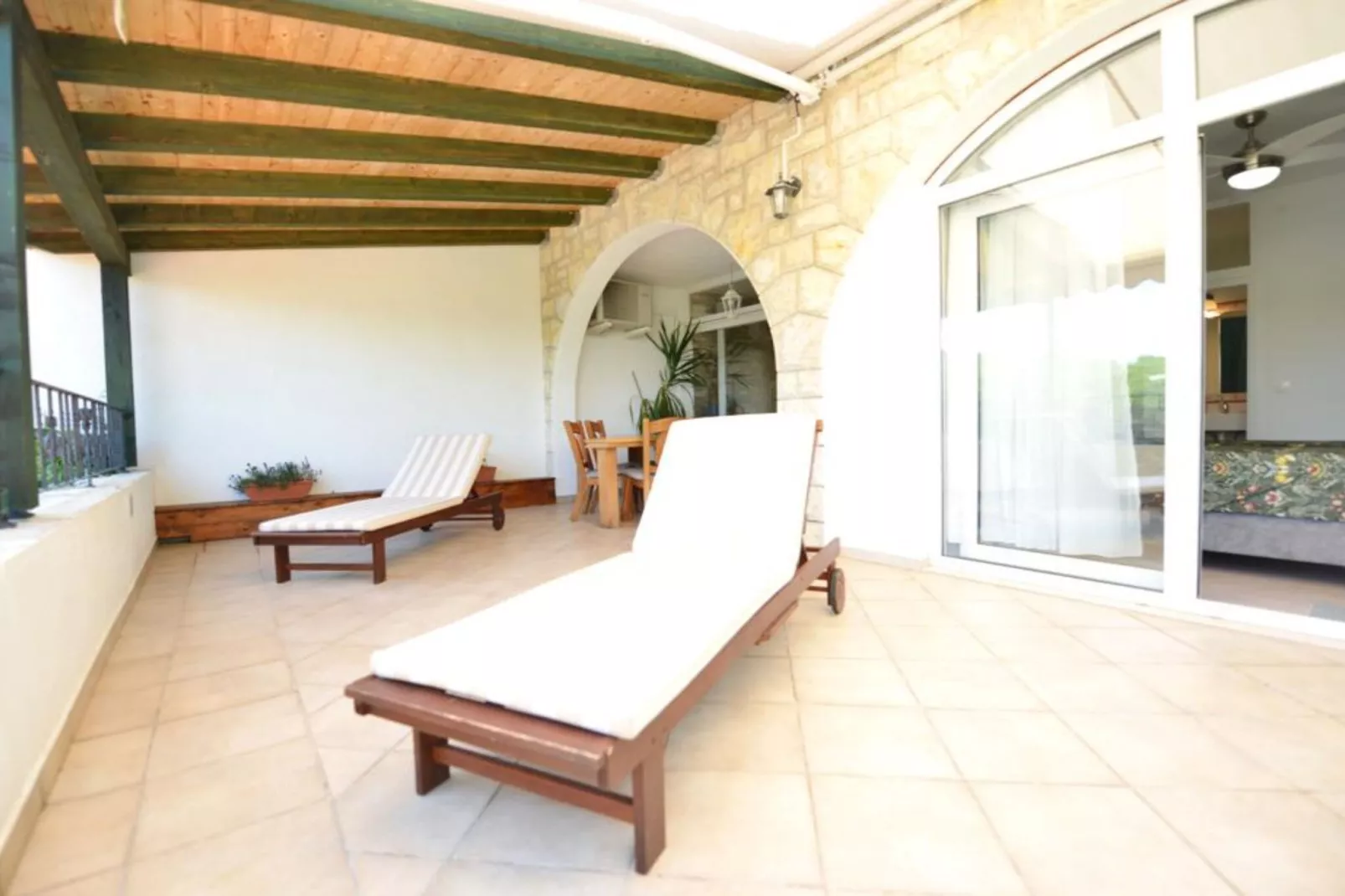 Two-Bedroom Apartment (Kadulja)-Terrace