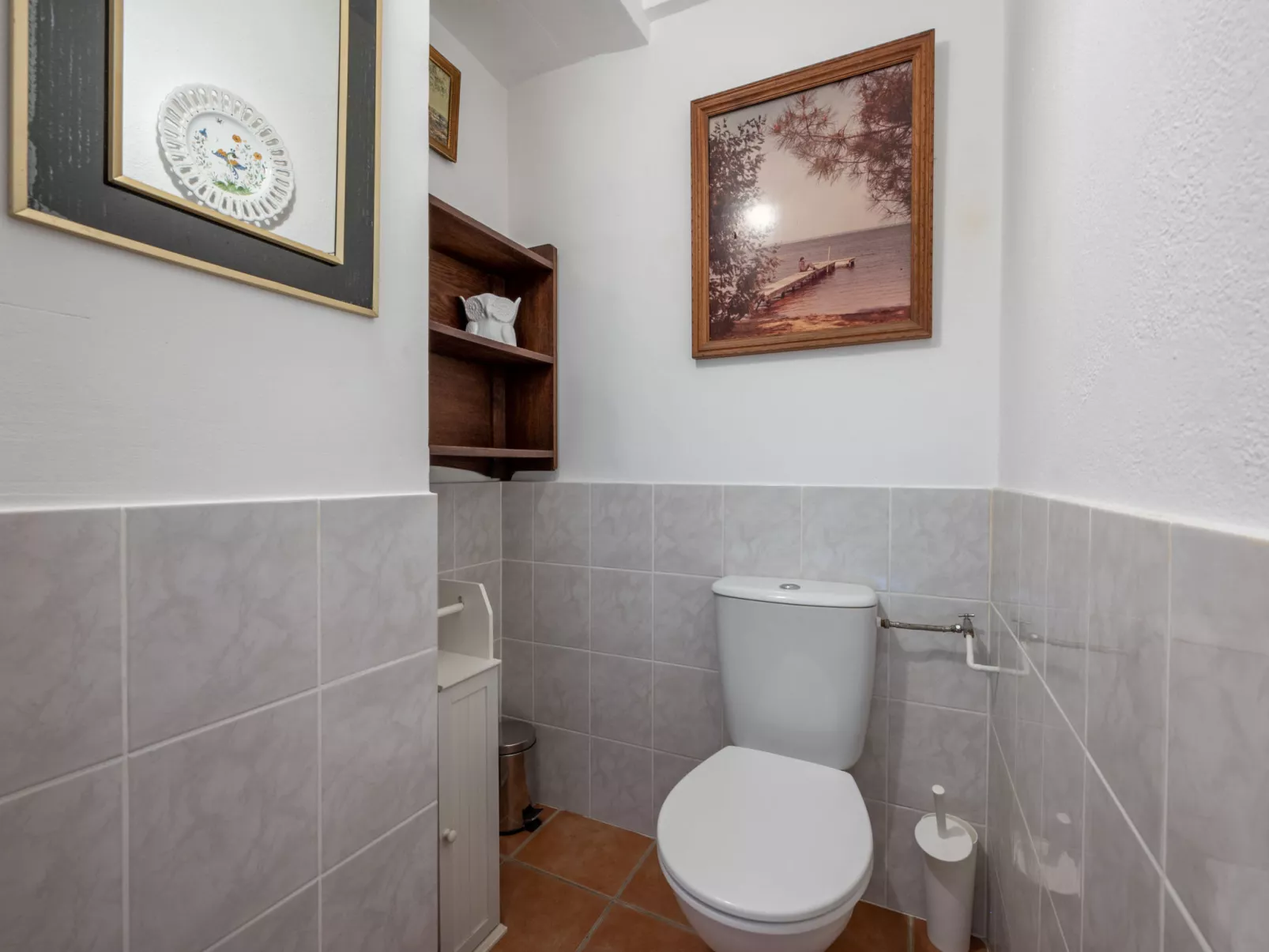 Rue de la Pompe-Inside