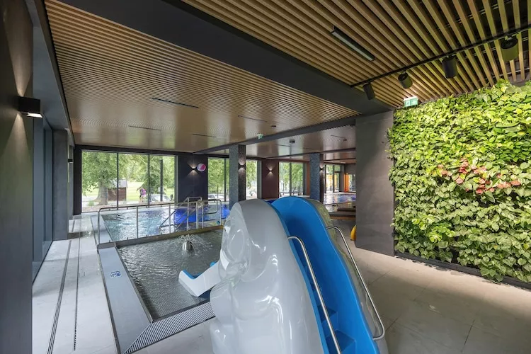 Apartament w Polanicy Zdrojowa 34B - 408-Schwimmbad