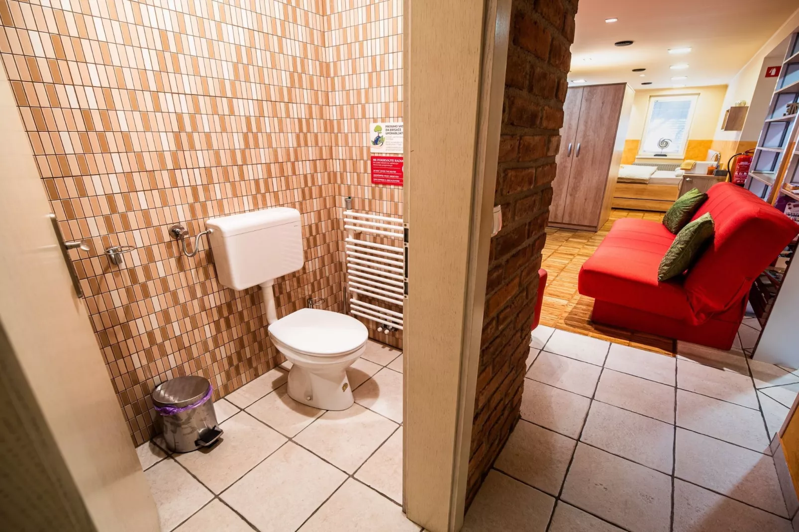 Elegant and Stylish Retreat Apartments with Terrace - Two Bedroom Apartment with Terrace-Salle de bain