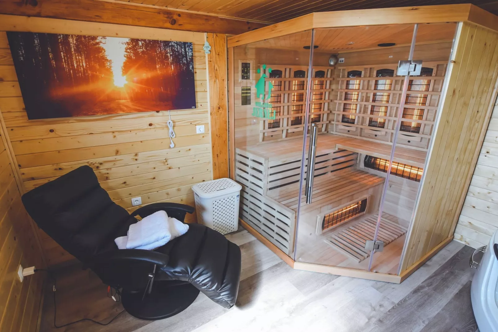 Relax and Rustic Apartments with Terrace - Classic One Bedroom Apartment with Terrace (owner Silvester)-Spa