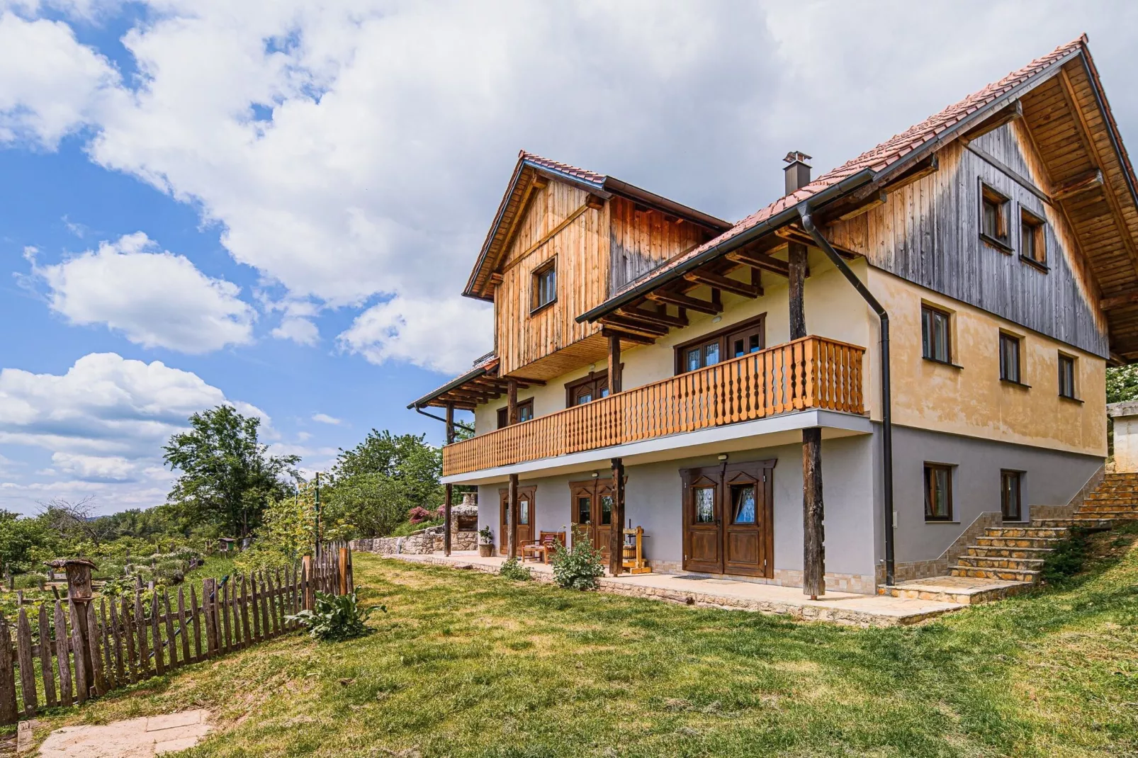 Hidden Authentic Haven Apartments - One Bedroom Apartment with Terrace-Outdoor