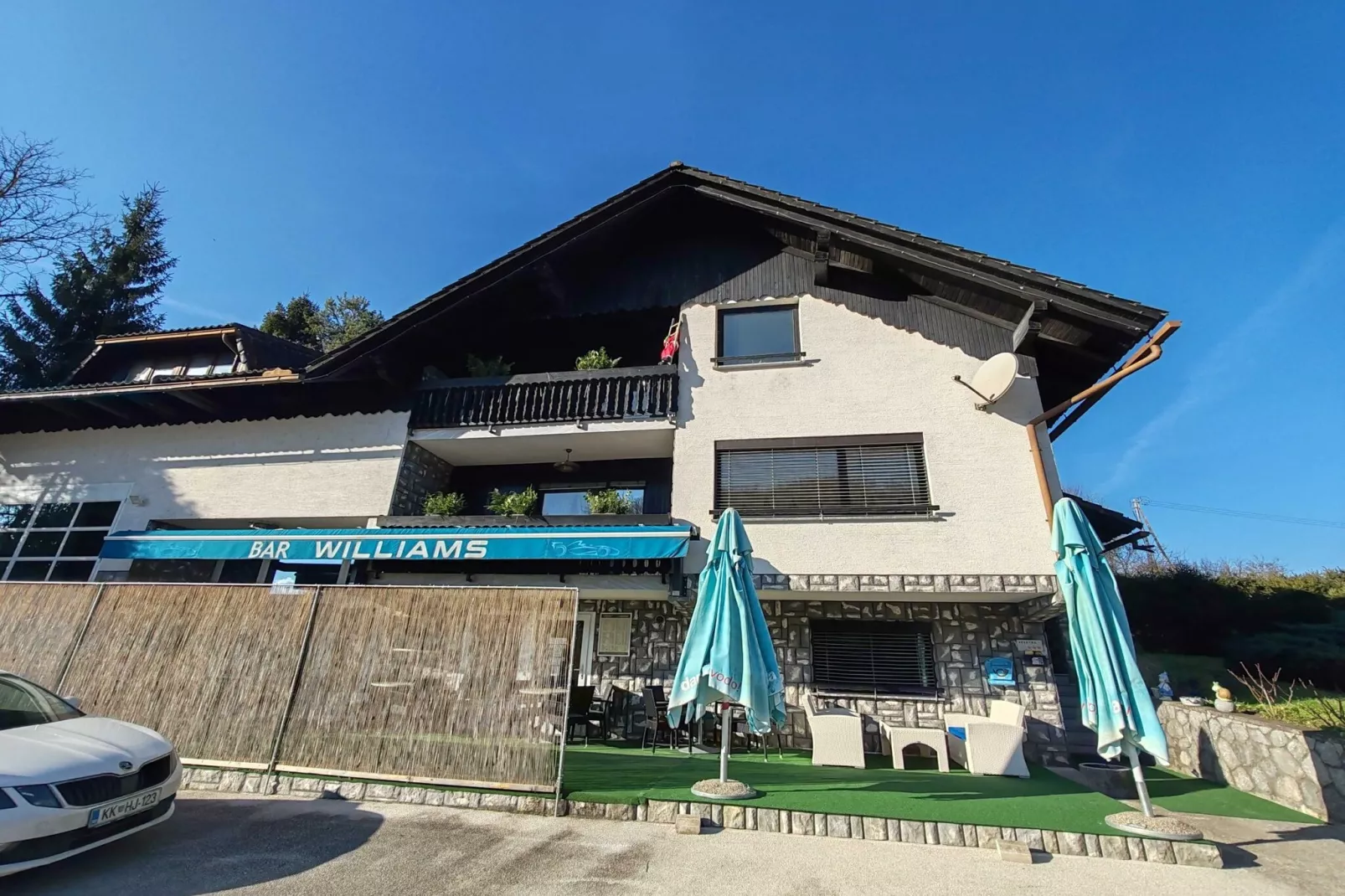 Brezovica Spacious Family-Friendy Apartment - Two Bedroom Apartment with Balcony-Outdoor