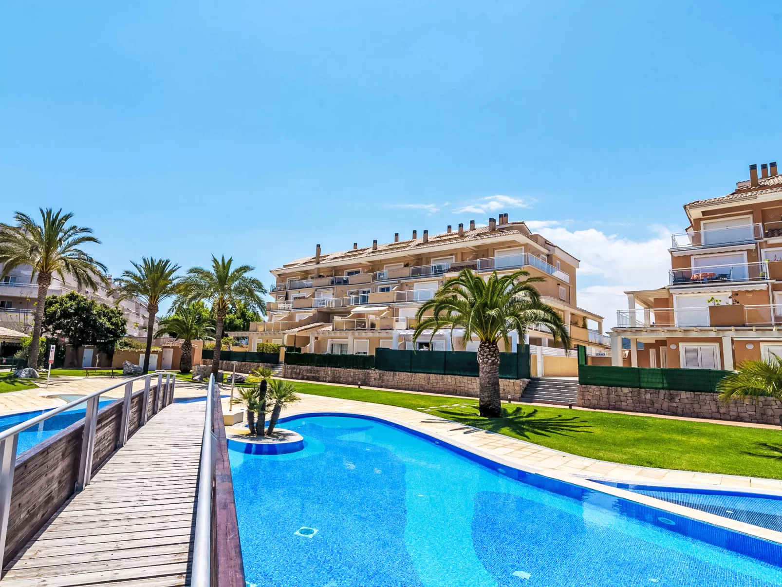 Moreras del Saladar-Outside