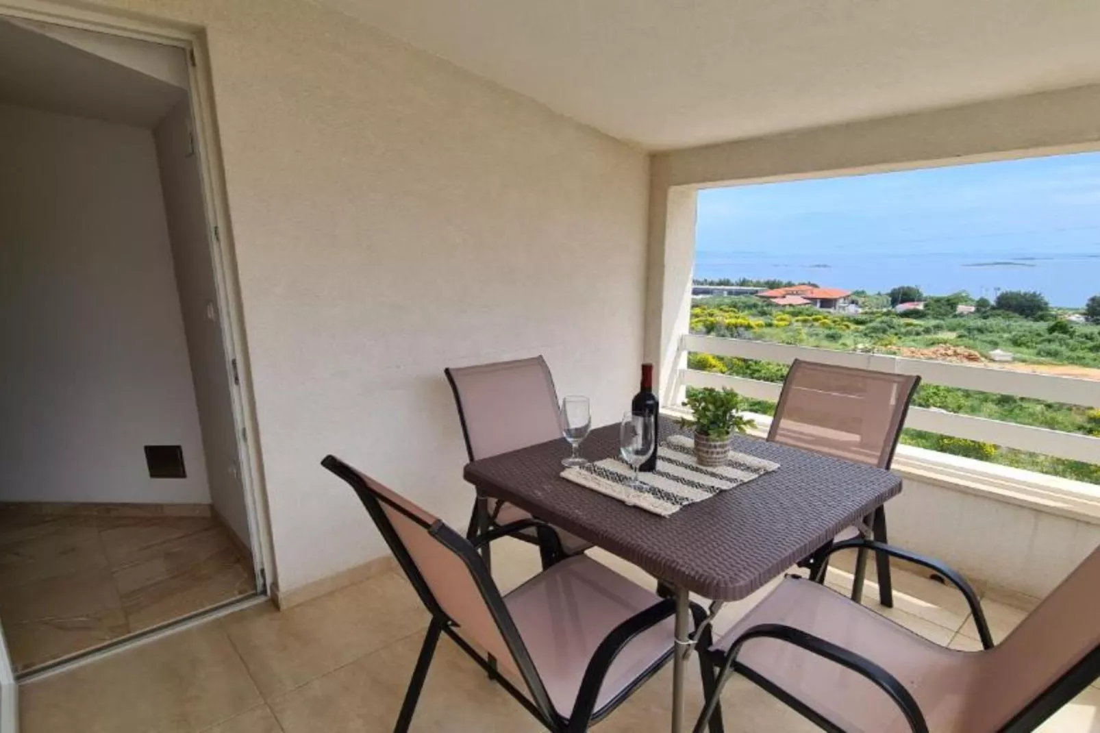 Apartment with One Bathroom-Terrace balcony