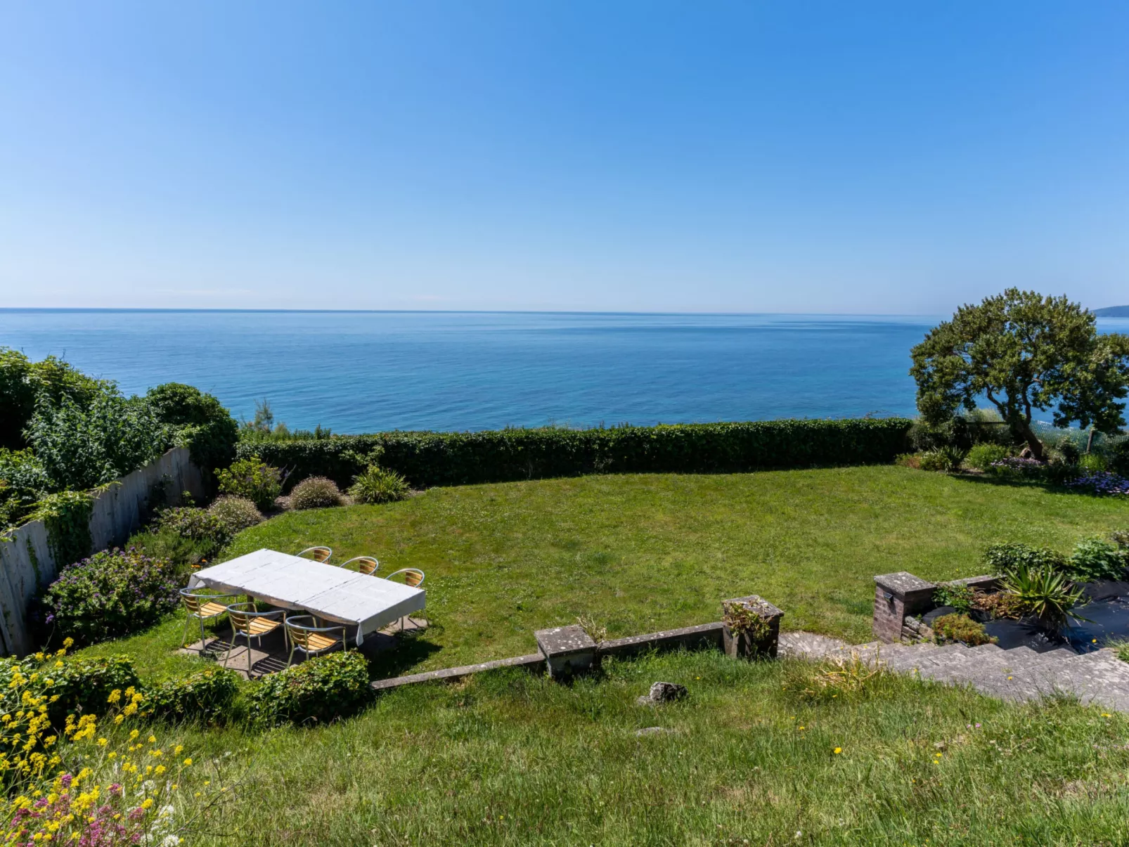 Avalon Sea Views-Dehors