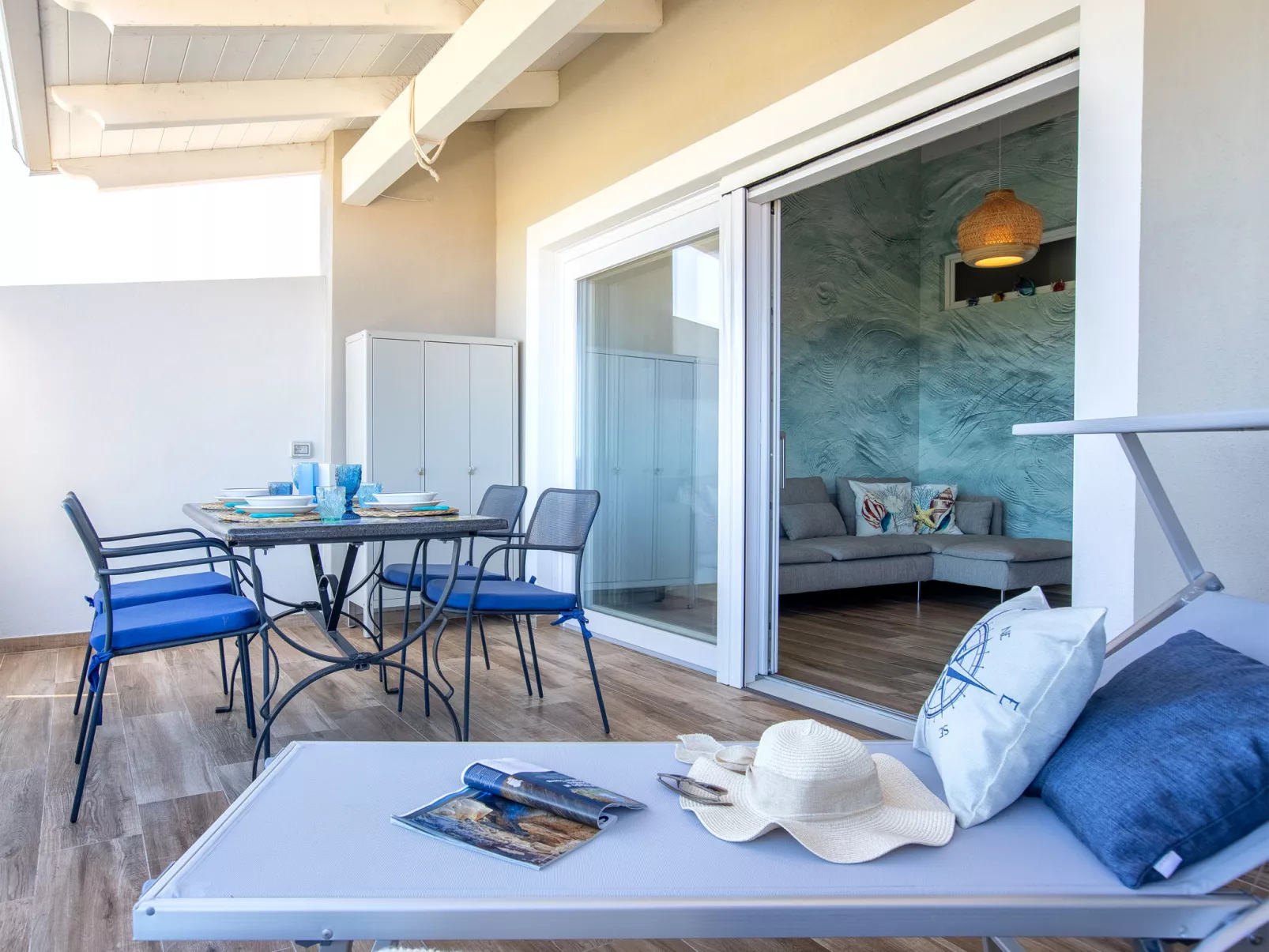 Attico Sunset Breeze-Inside