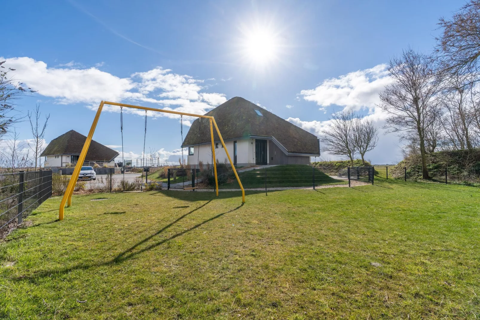 Waalerburght 14-Gardens in summer