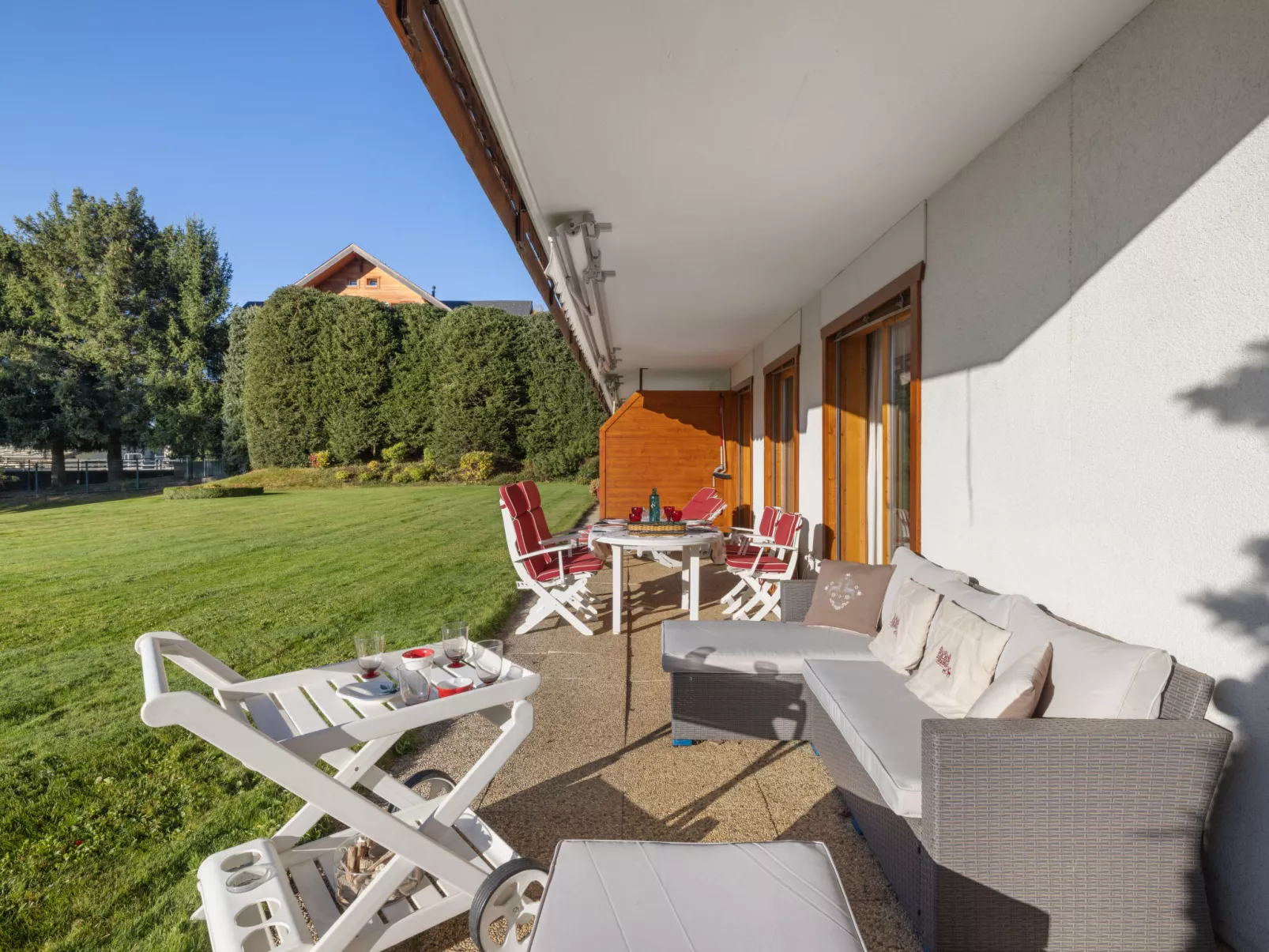 Les Pierres C 3-Draußen