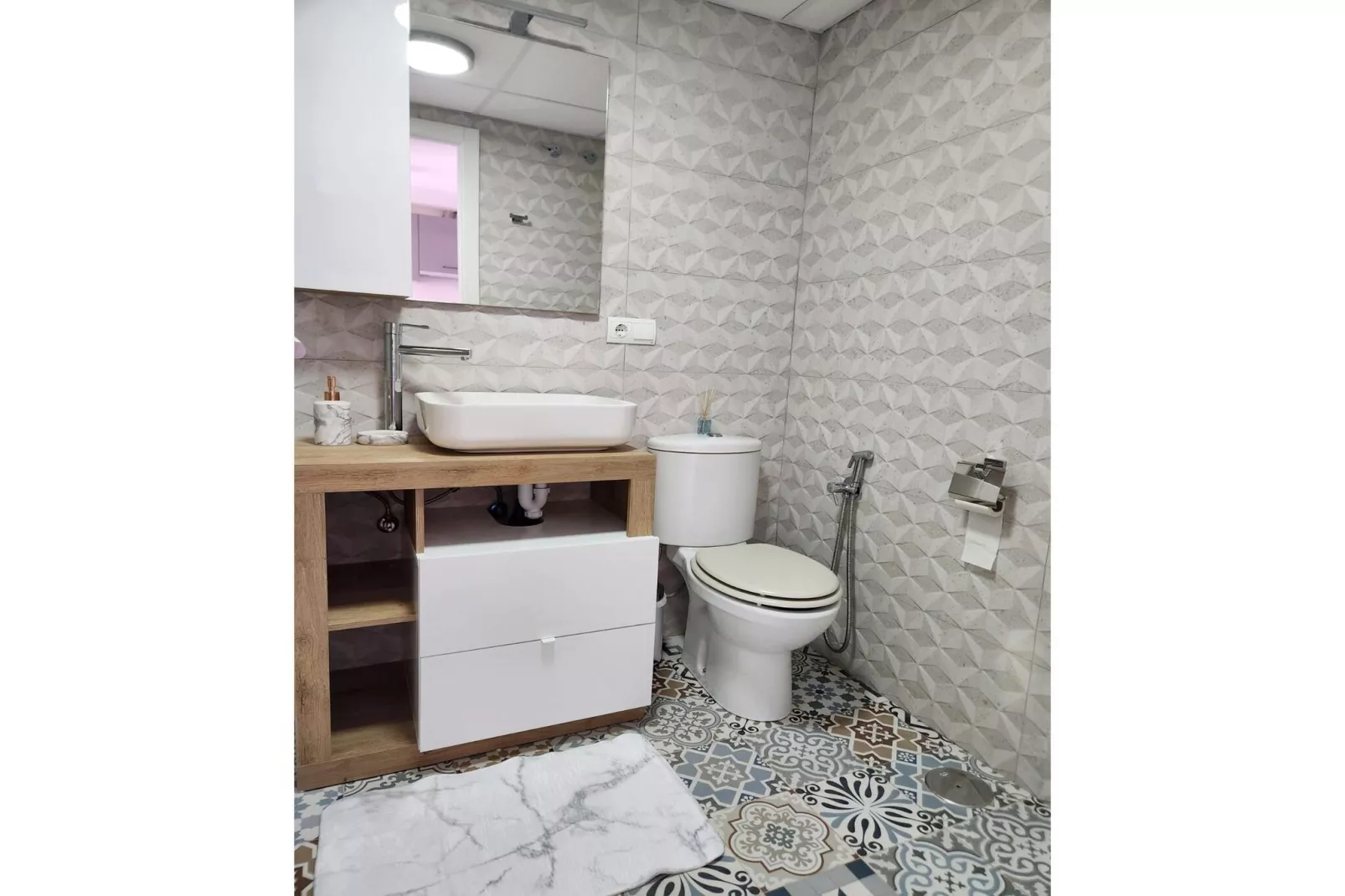 CT 339 AL - Faro's Paraiso de Vera Apartment-Bathroom