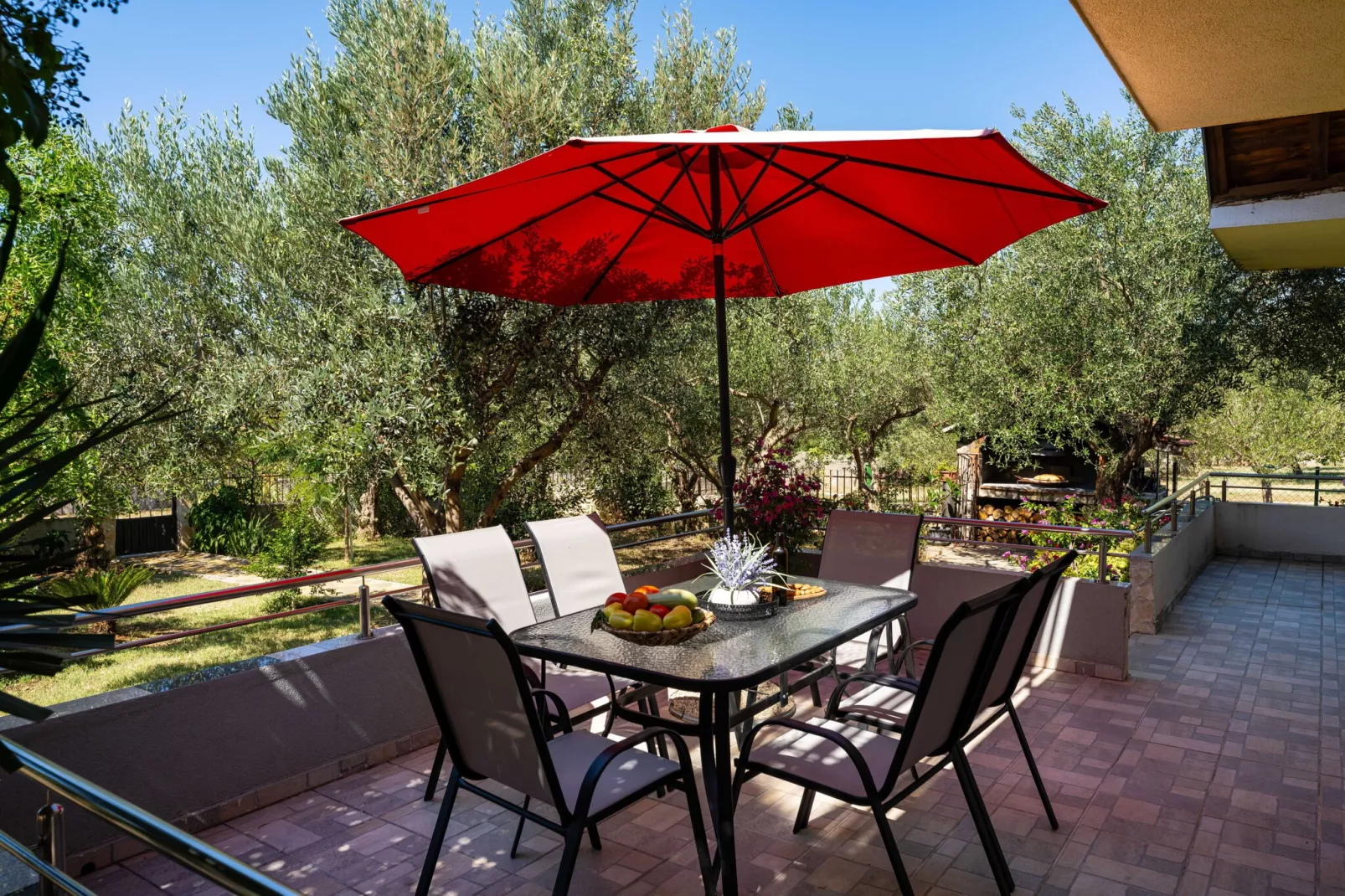 Holiday home Olive Garden-Terrasse / balcon