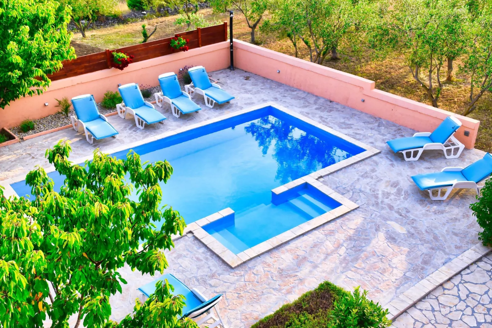 Apartment Visocane with private pool-Schwimmbad