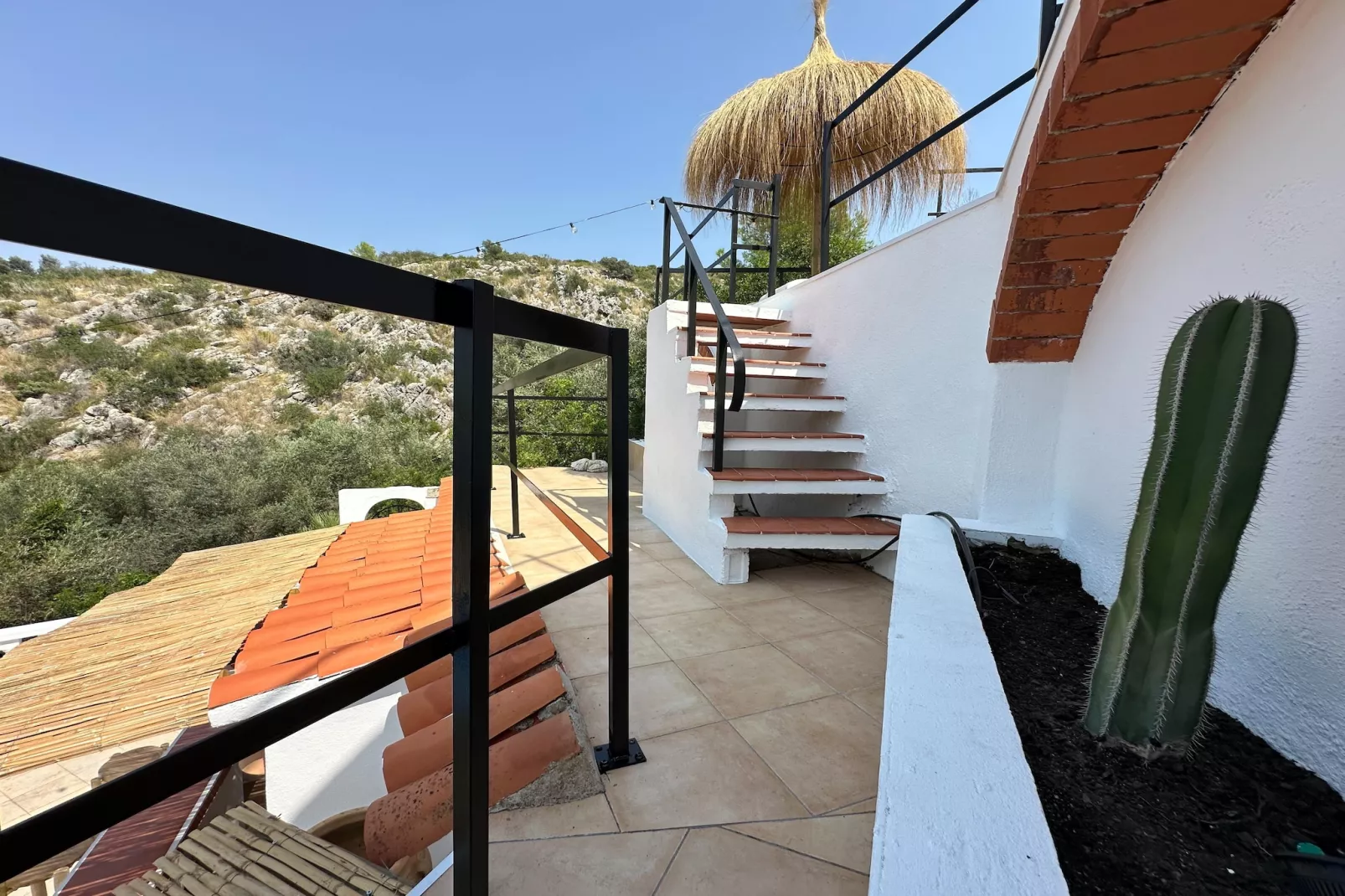 Villa Vista Pedreguer-Gardens in summer