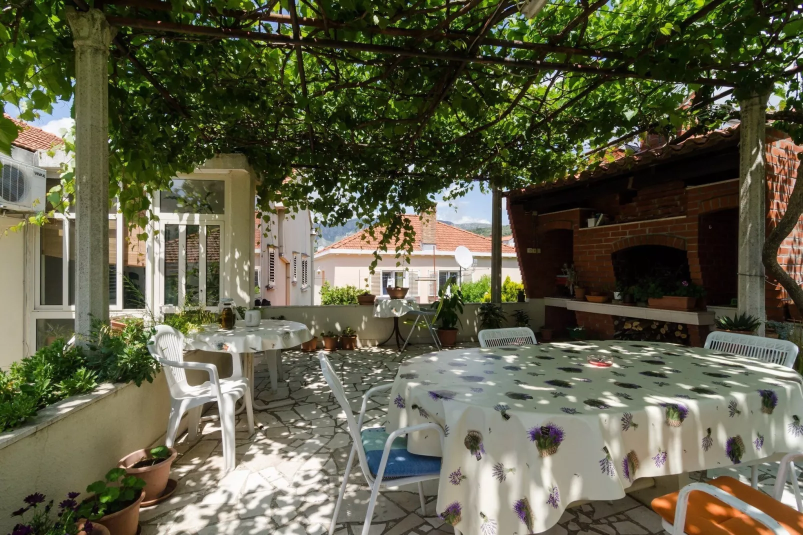 Apartment Olga - Studio Apartment with Terrace-Terrace