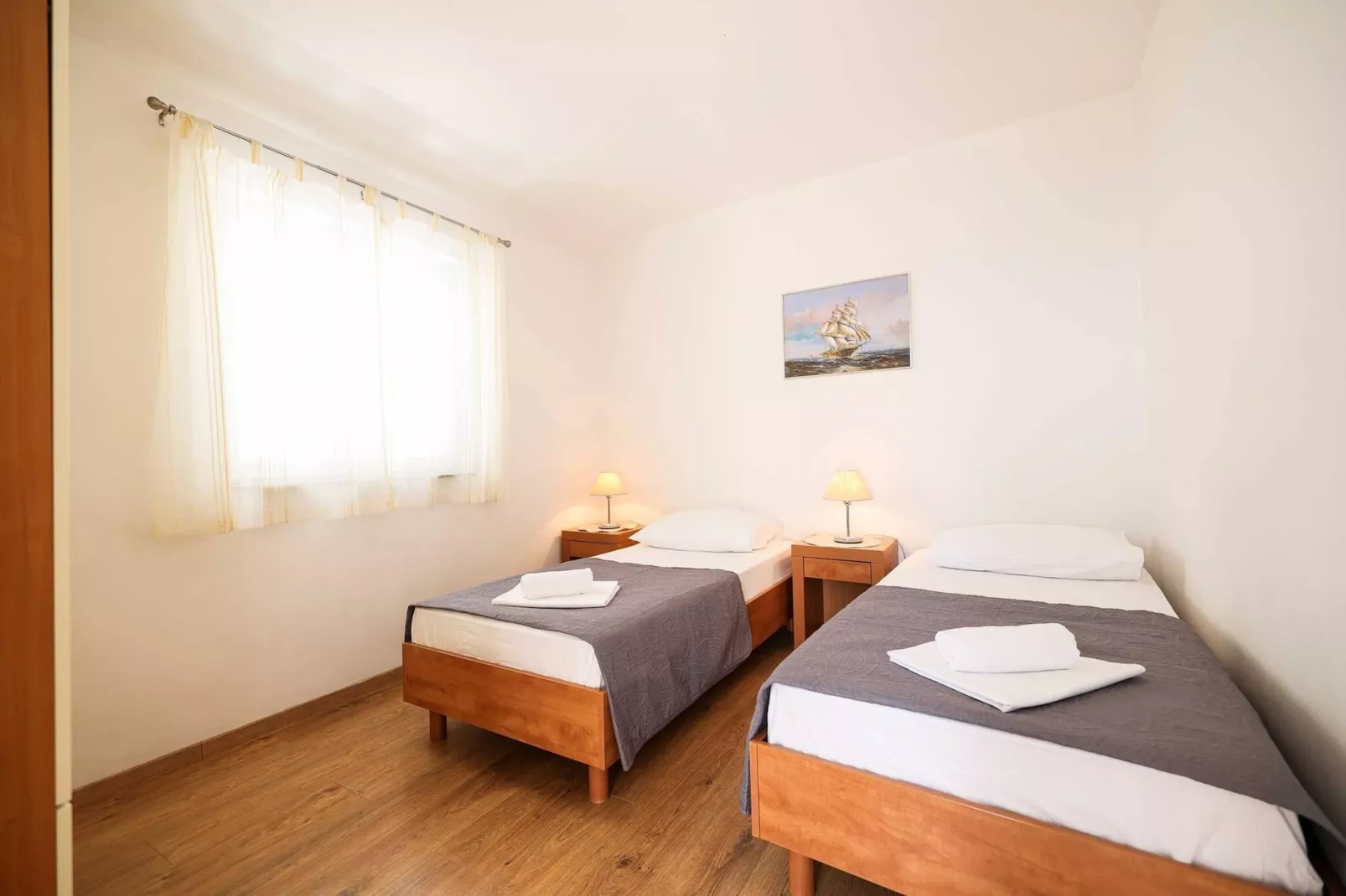 Holiday home Nekic-Schlafzimmer