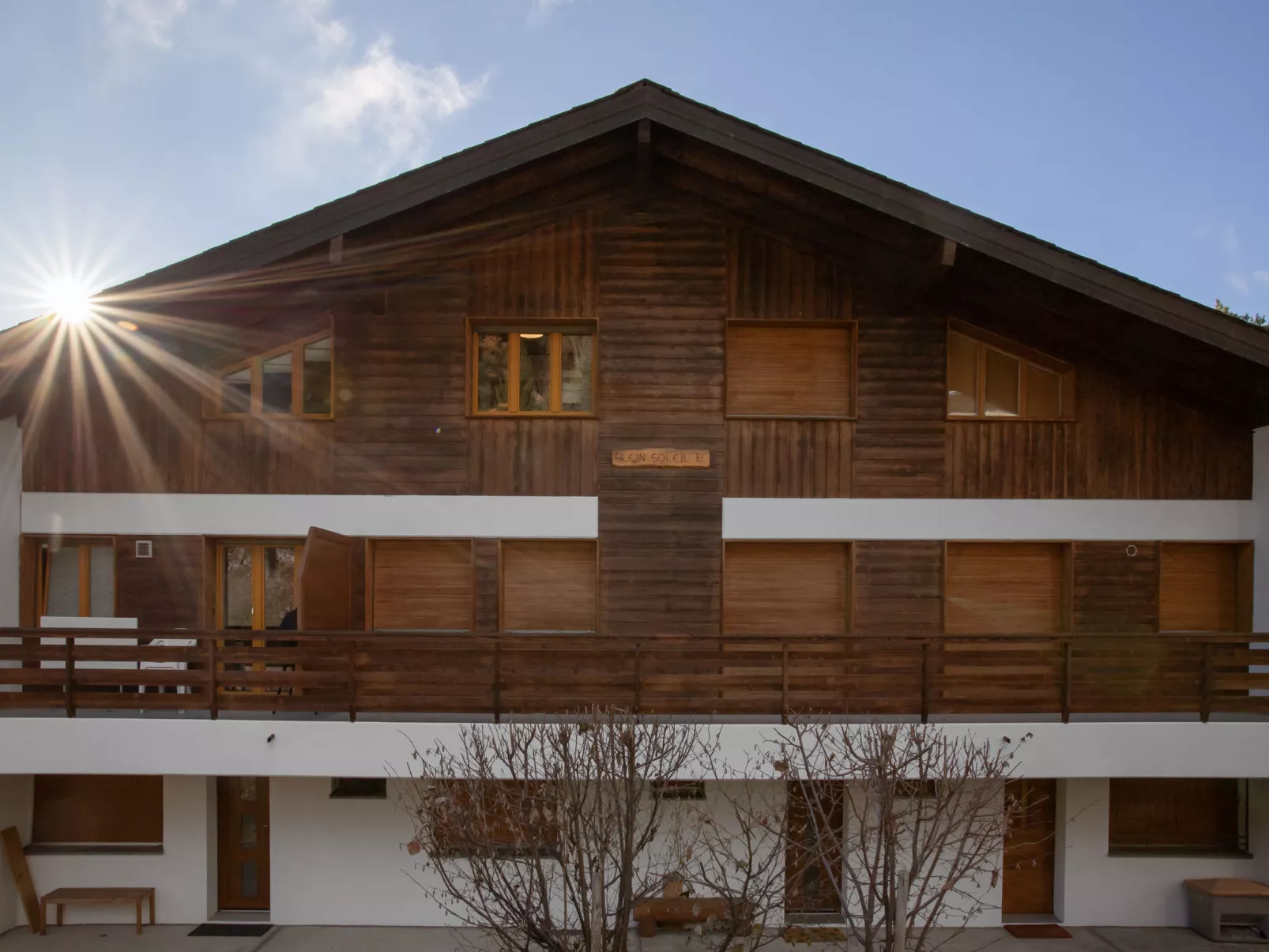 Plein Soleil B 19-Dehors