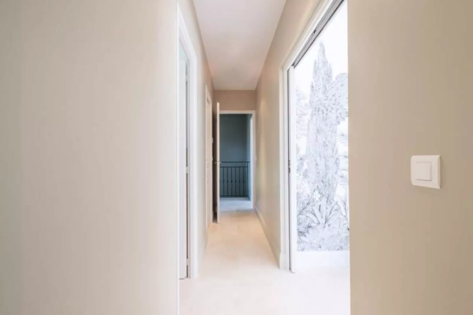 Résidence Bijou De 280m2 Et Piscine à Débordement Au Calme Absolu-Untagged