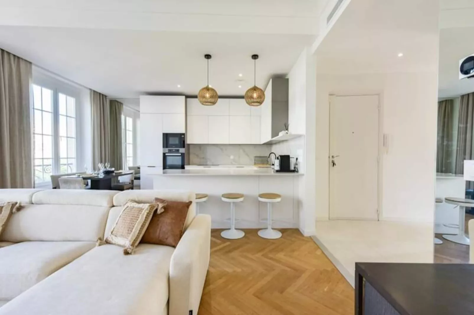 Résidence  Rare 4p Standing Proche Croisette-Non tagué