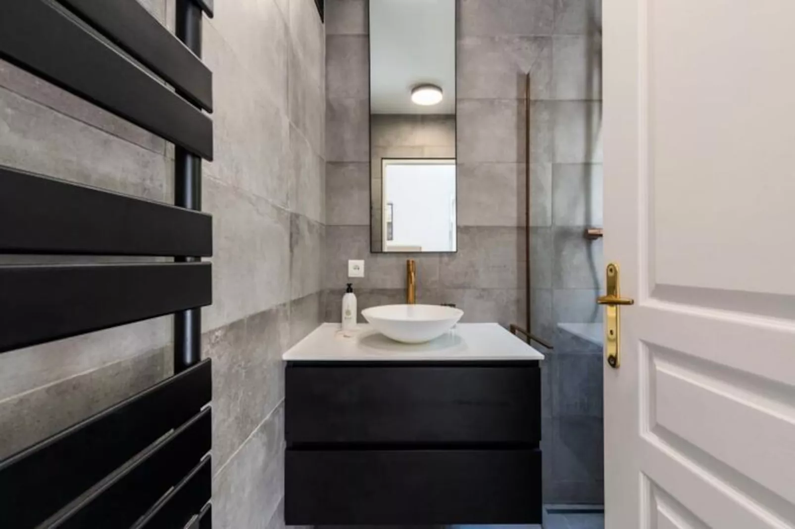 Résidence 2p Rez-de-jardin Avec Piscine – Calme, Parking Privé-Untagged