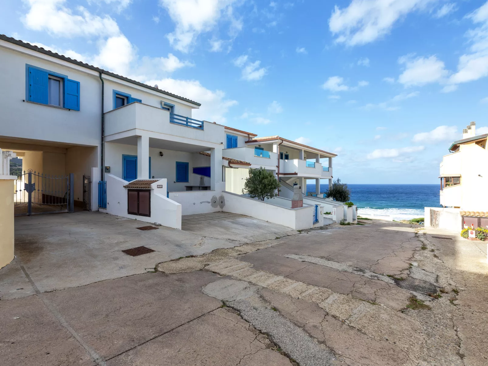 Su Sguardu 'e su Mari-Draußen