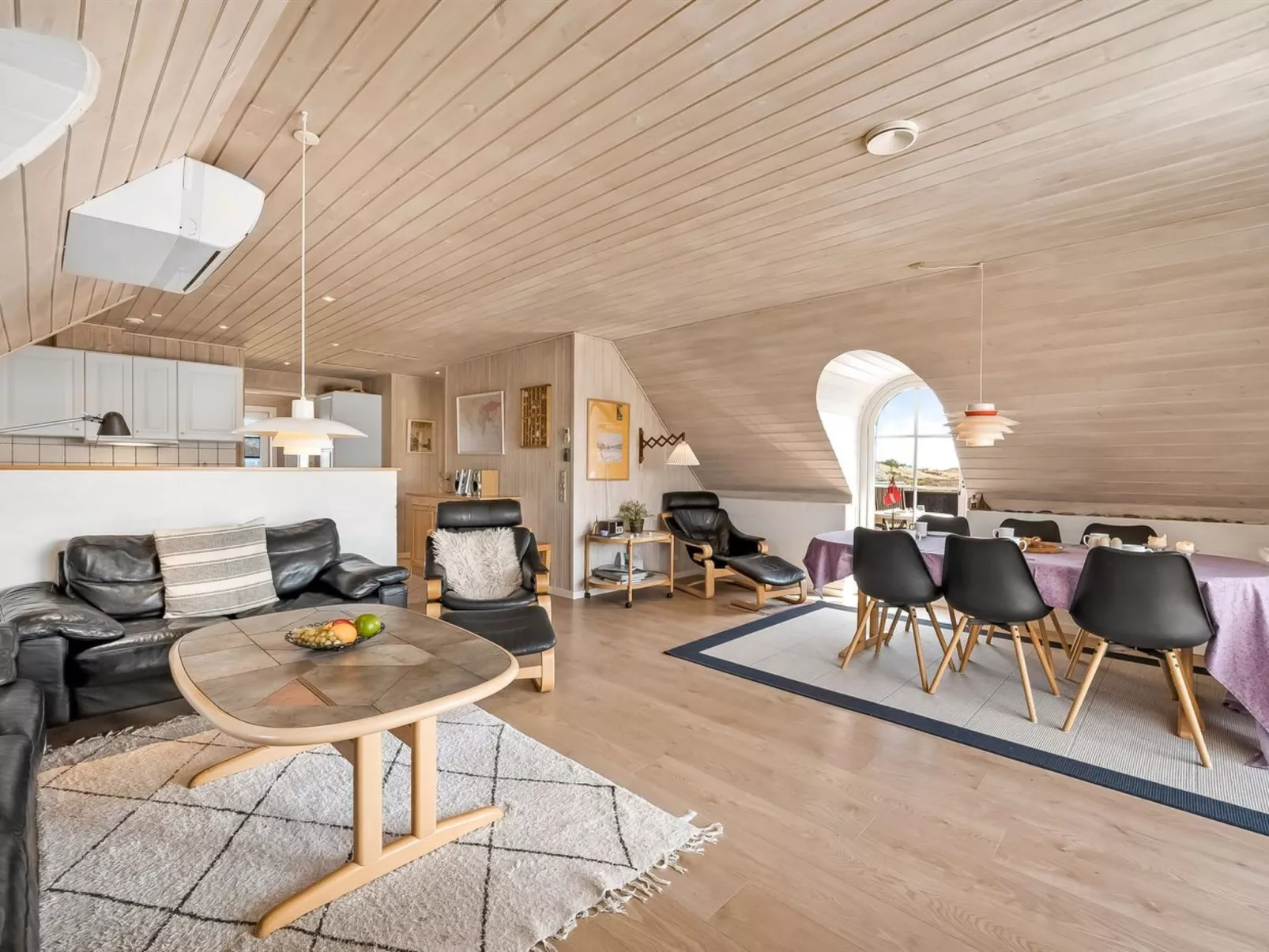 "Slava" - 250m from the sea-Inside