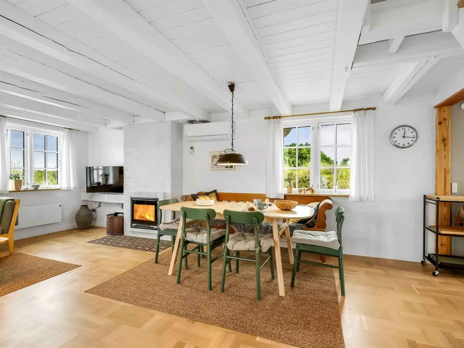 "Erle" - 200m to the fjord-Inside