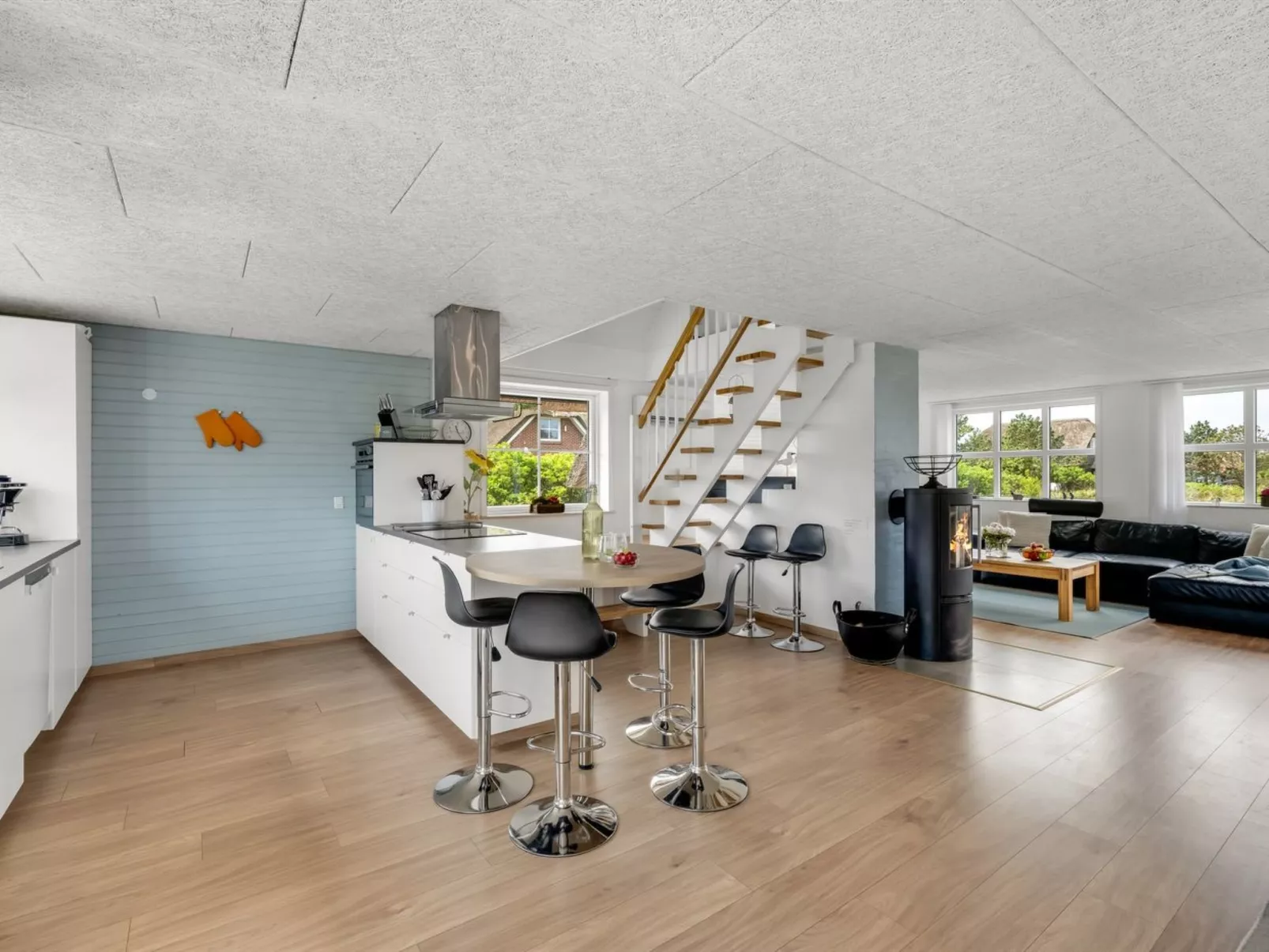 "Vangel" - 500m from the sea-Drinnen