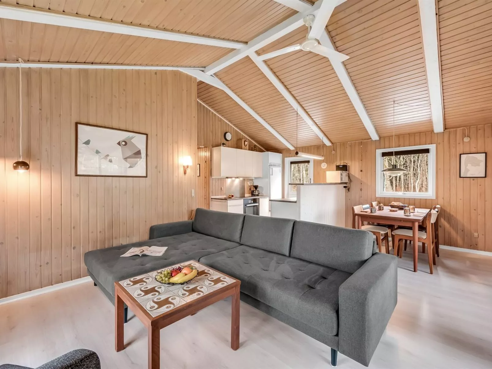 "Fredger" - 1.8km from the sea-Dedans