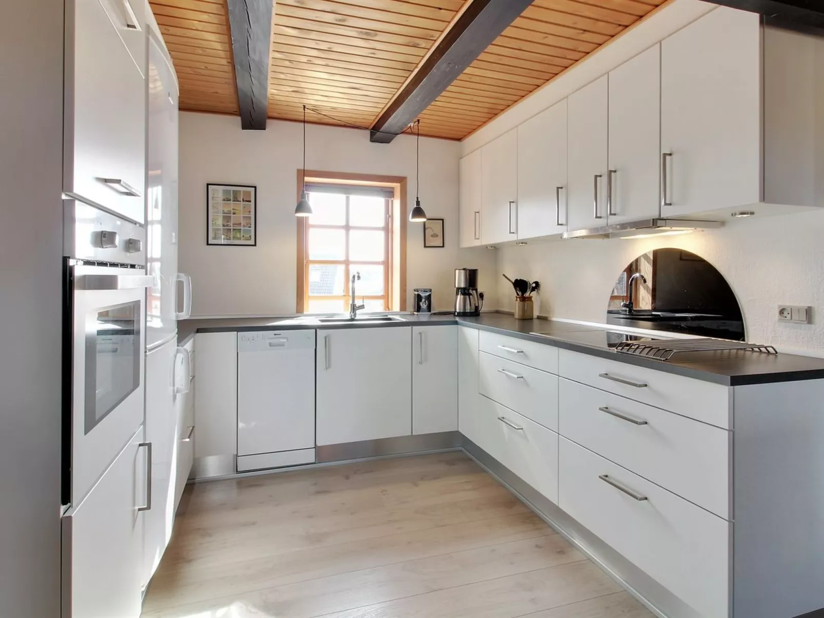 "Karla" - 100m from the sea-Drinnen