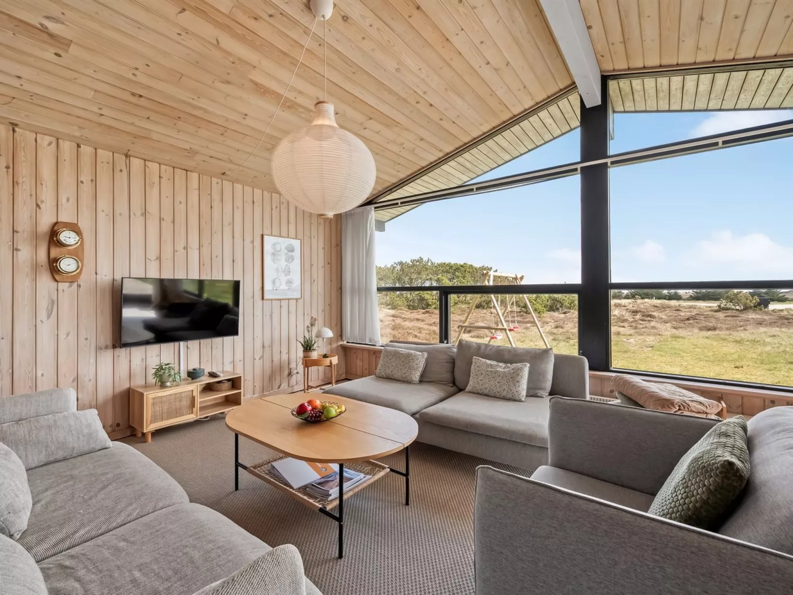 "Brunkil" - 500m from the sea-Inside