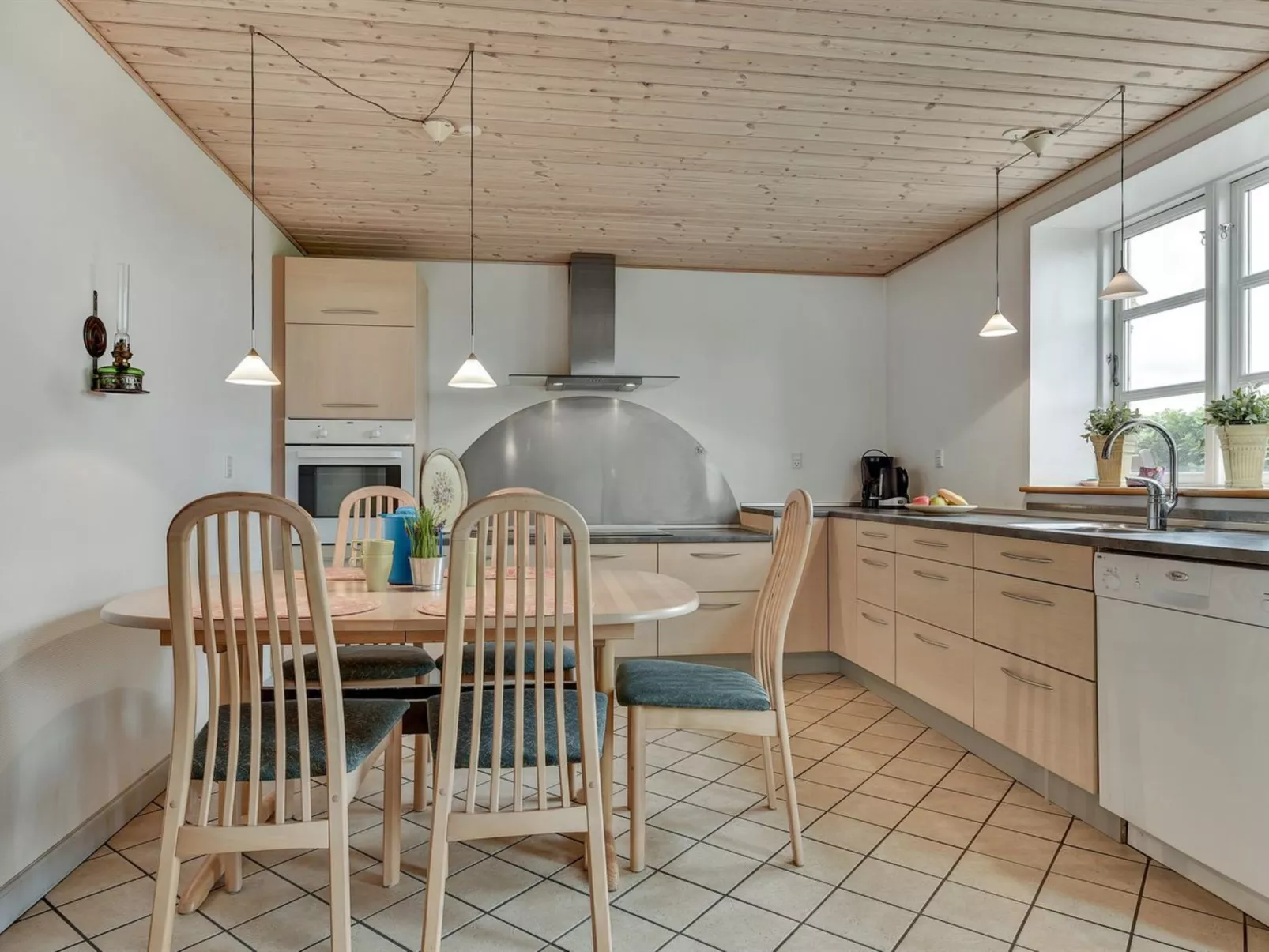 "Joran" - 120m from the sea-Drinnen