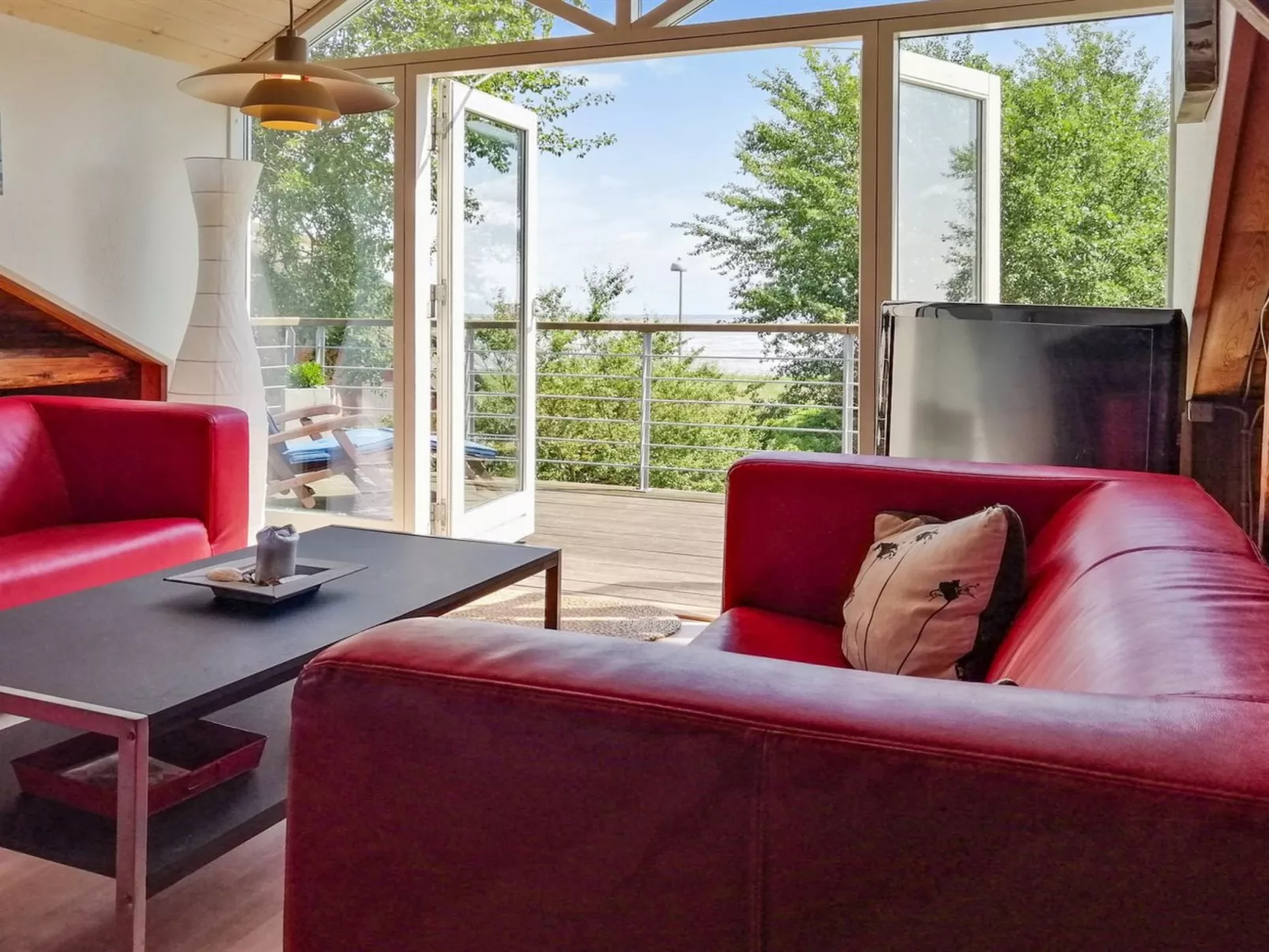 "Styrkar" - 4km from the sea-Dedans