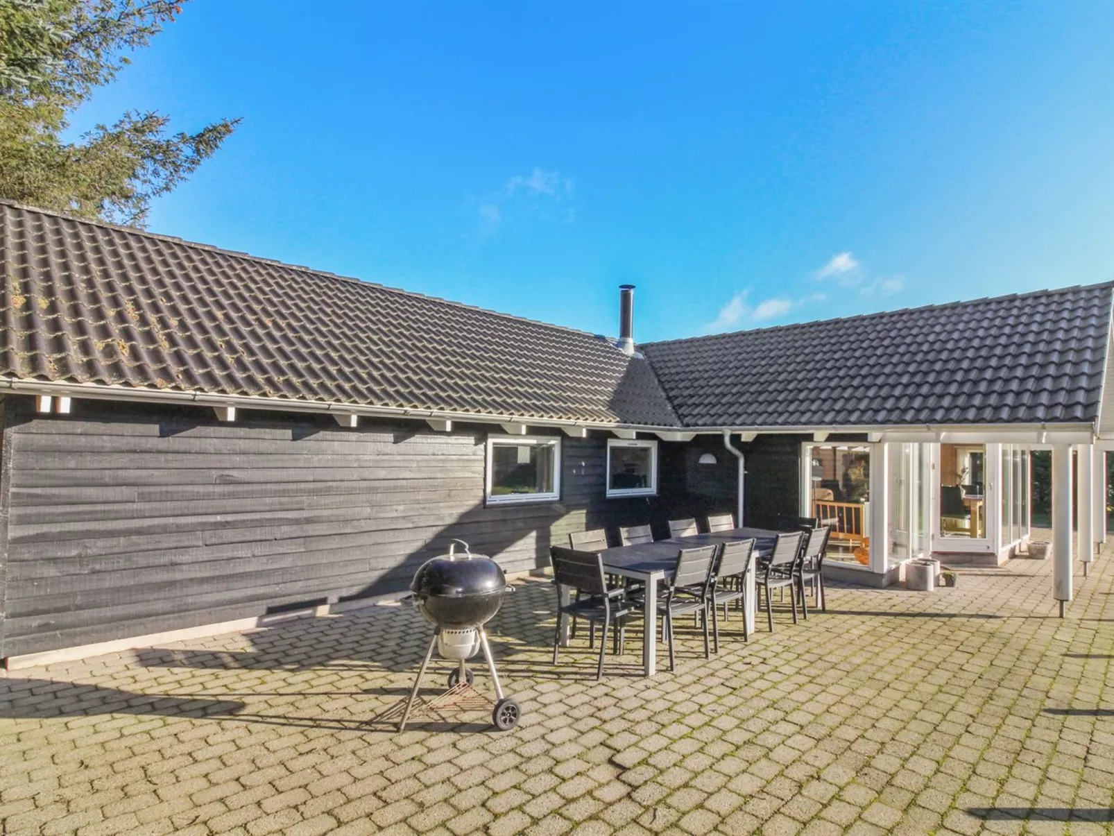 "Synnöve" - 550m from the sea-Outside