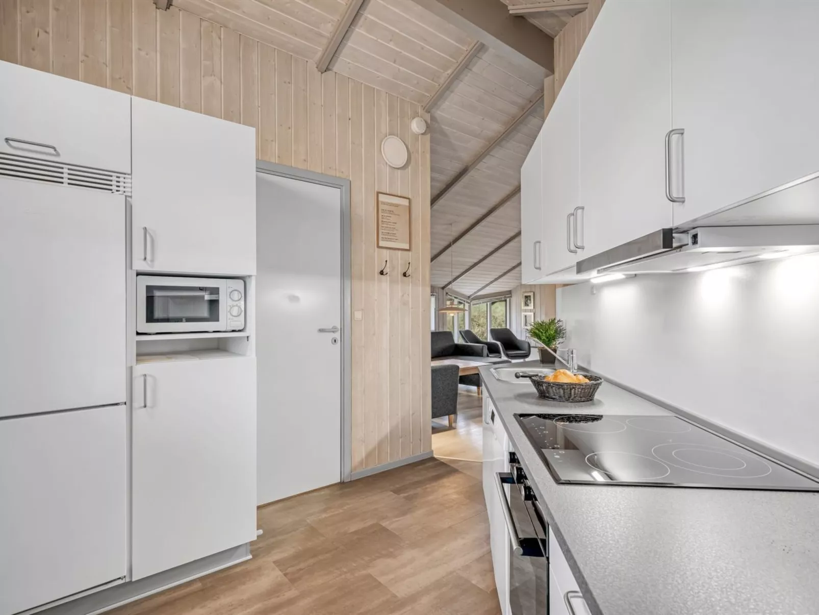 "Estella" - 500m to the fjord-Dedans