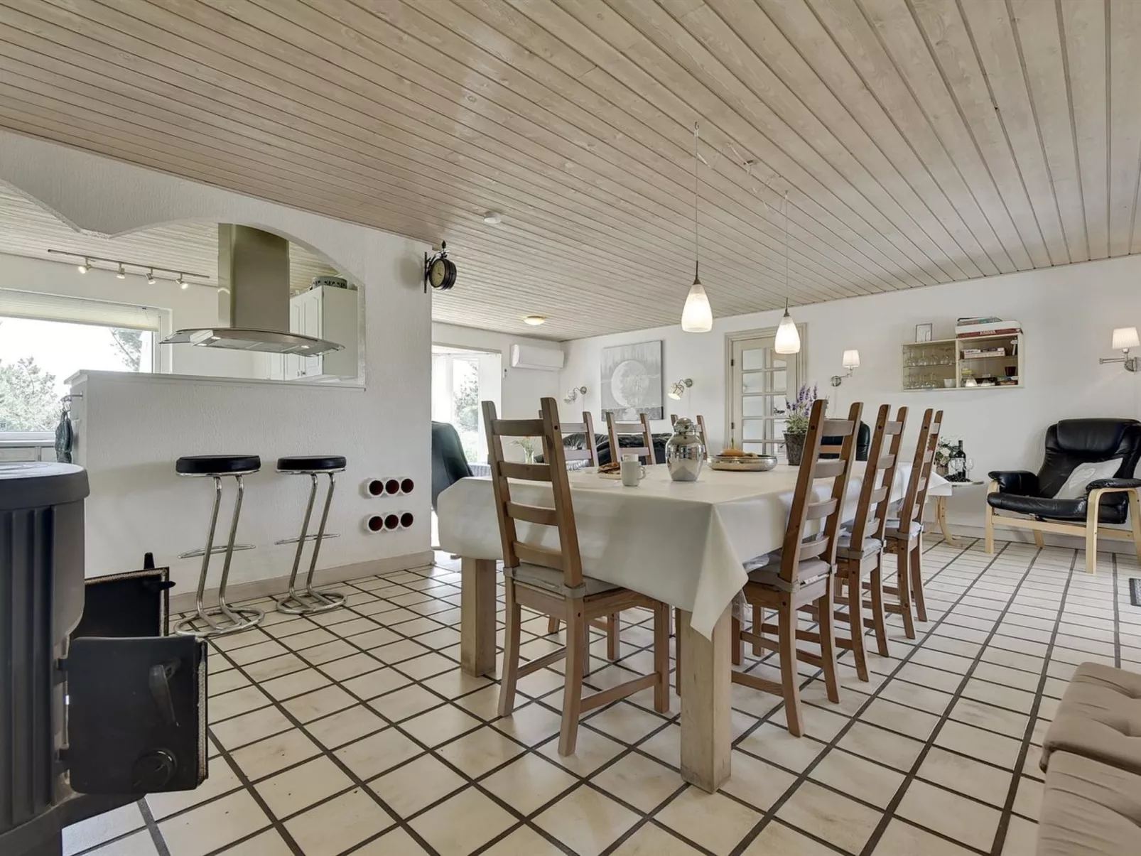 "Ameline" - 500m to the fjord-Drinnen