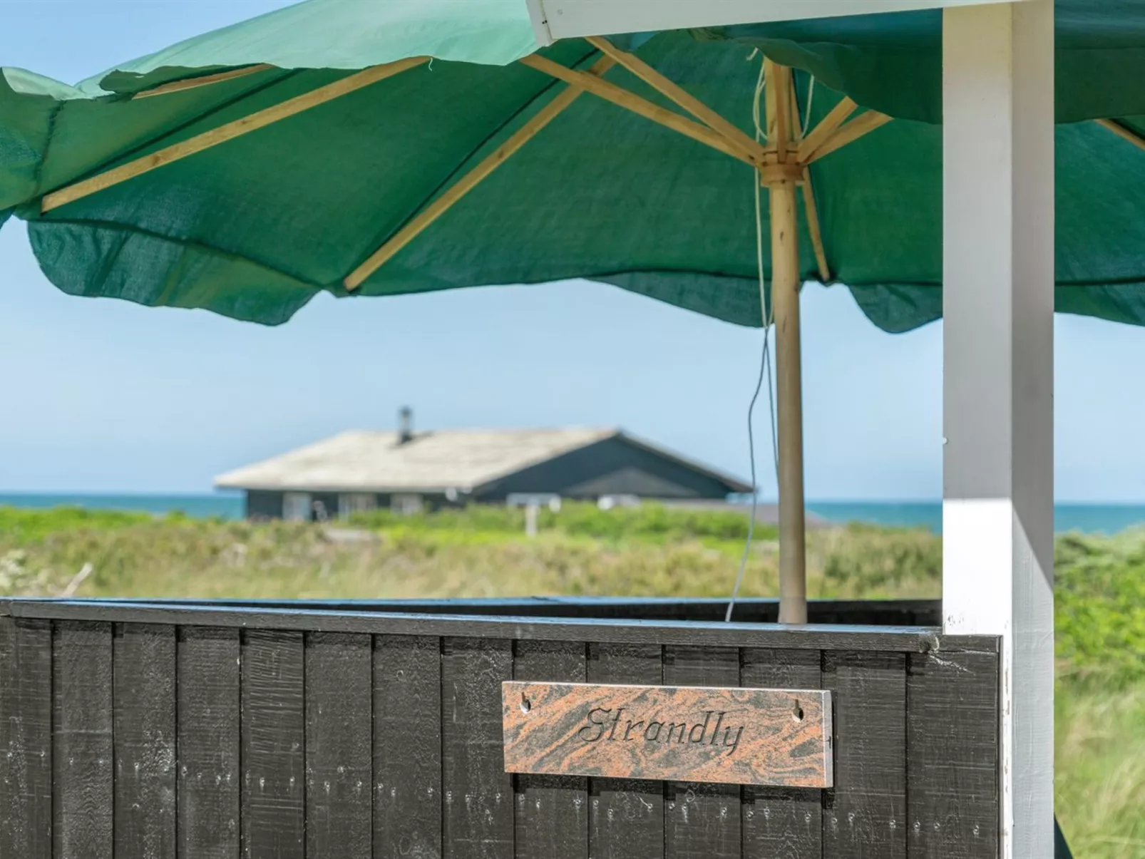 "Hubert" - 150m from the sea-Outside