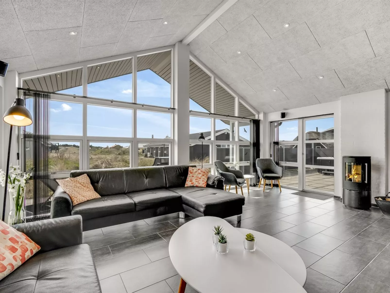 "Ennie" -  from the sea-Inside