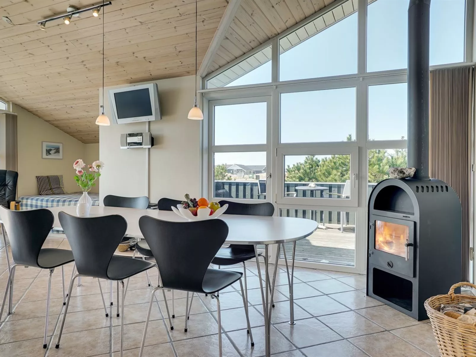 "Riste" - 450m from the sea-Drinnen