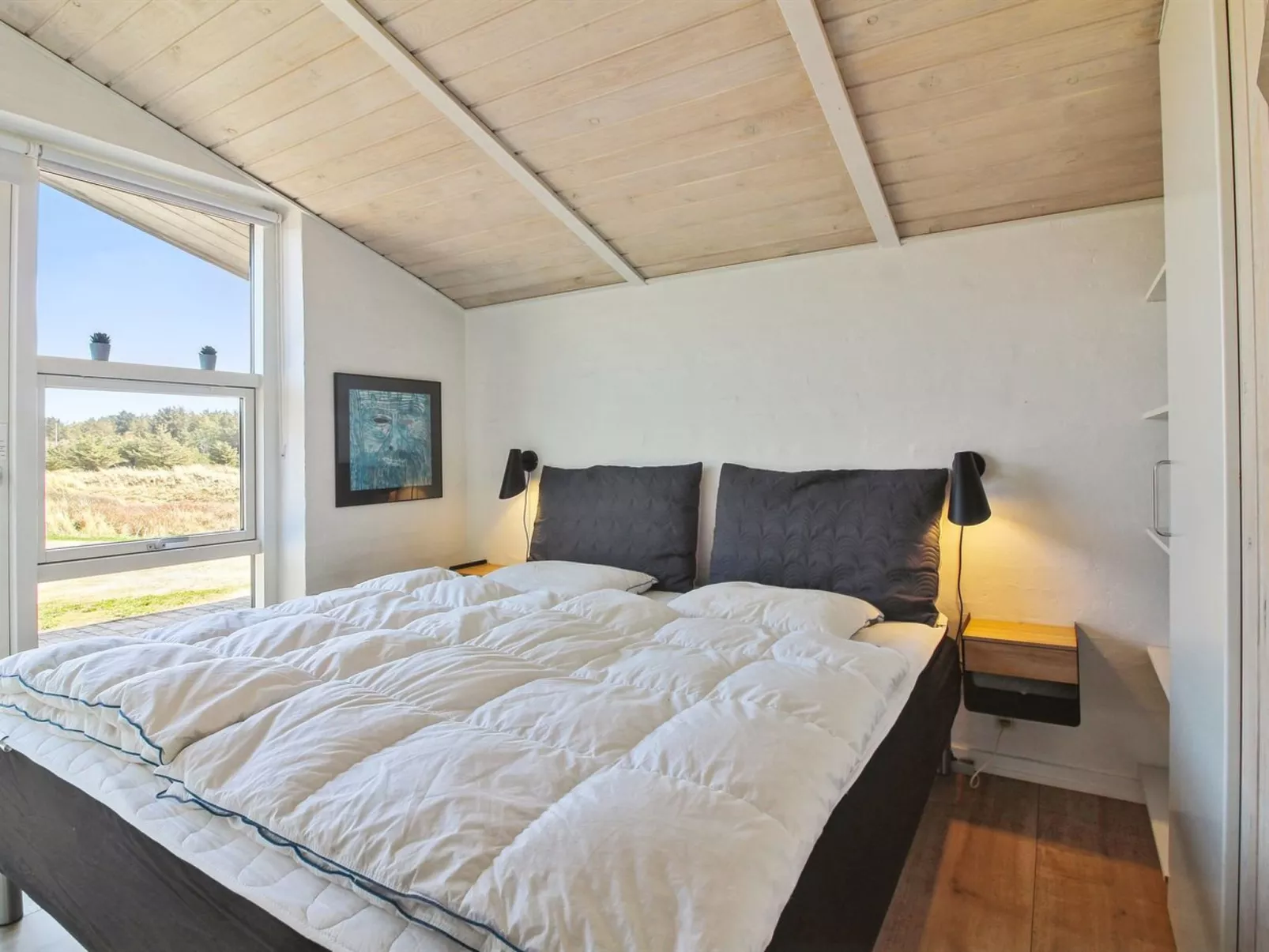 "Judeth" - 300m from the sea-Dedans