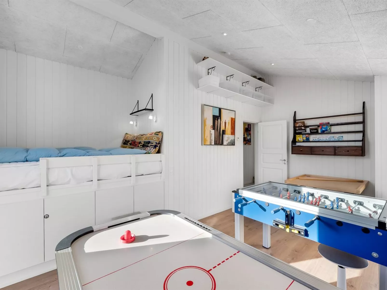 "Taja" - 300m to the fjord-Dedans