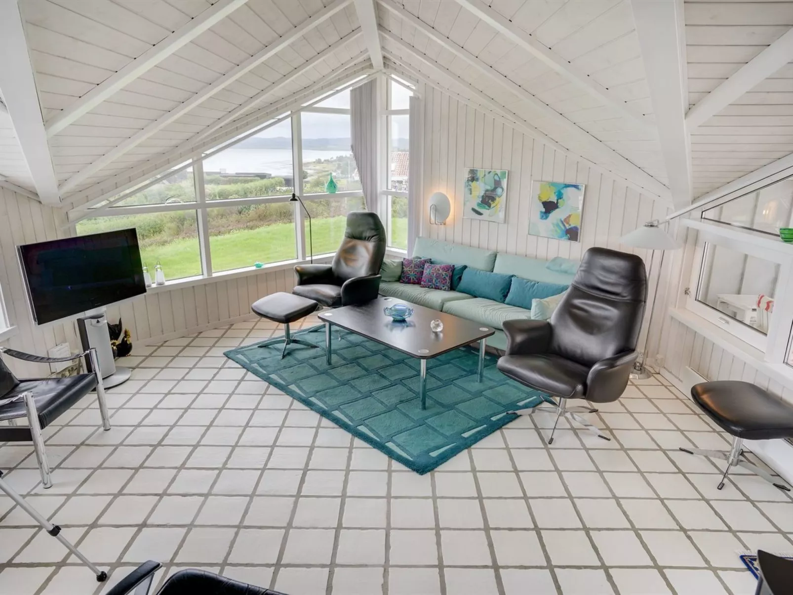 "Eilen" - 250m from the sea-Inside