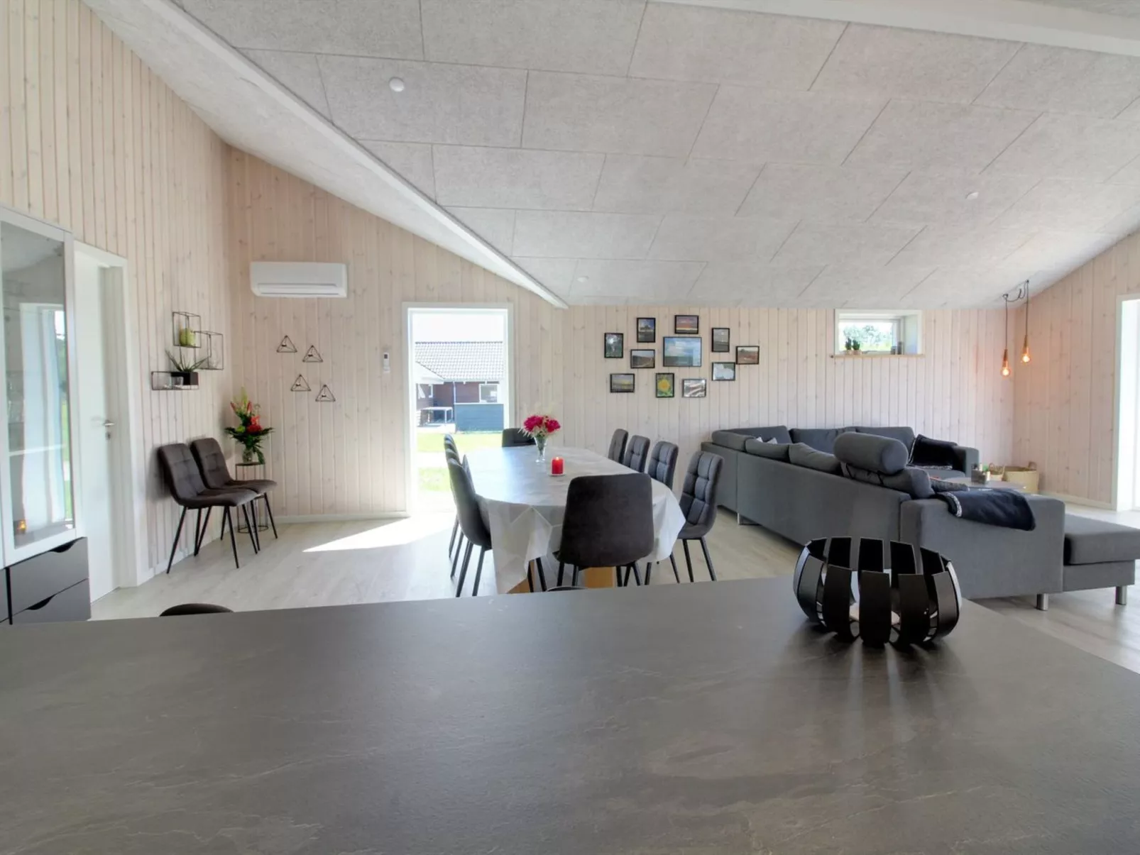 "Tahvo" - 3.3km from the sea-Inside