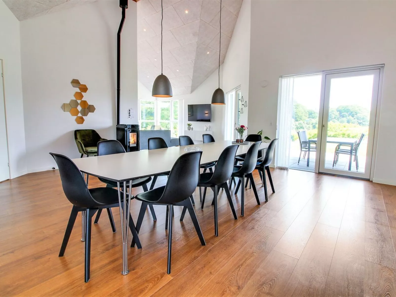 "Thorfin" - 200m from the sea-Inside