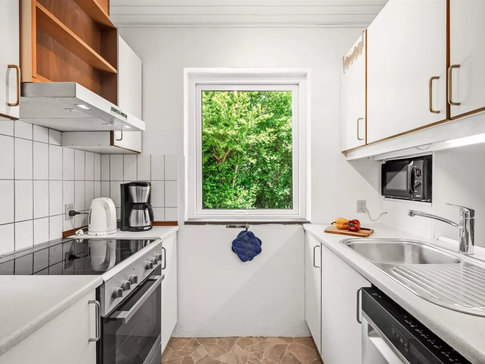 "Aarni" - 250m to the fjord-Inside