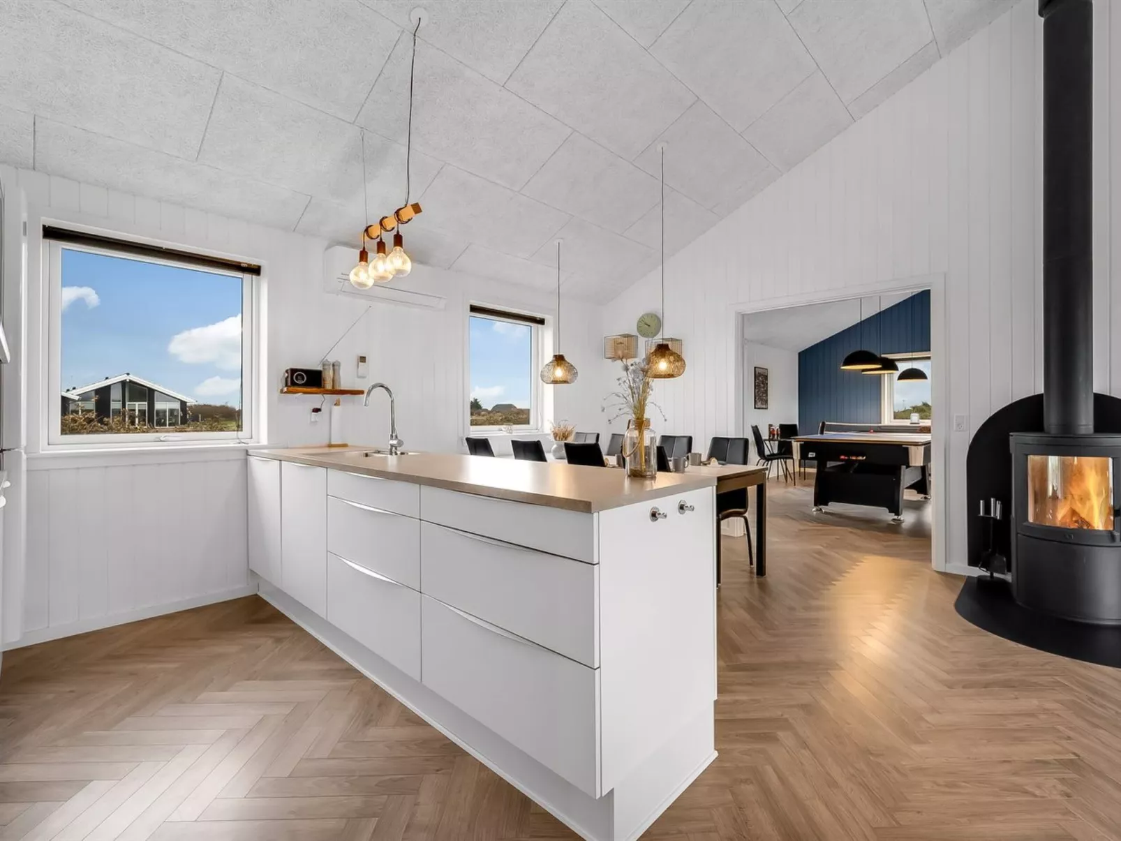 "Markku" - 400m from the sea-Inside