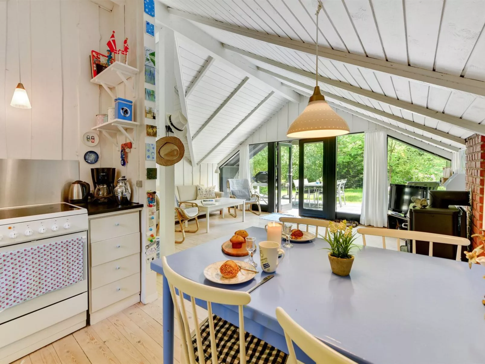 "Alika" - 200m to the fjord-Inside