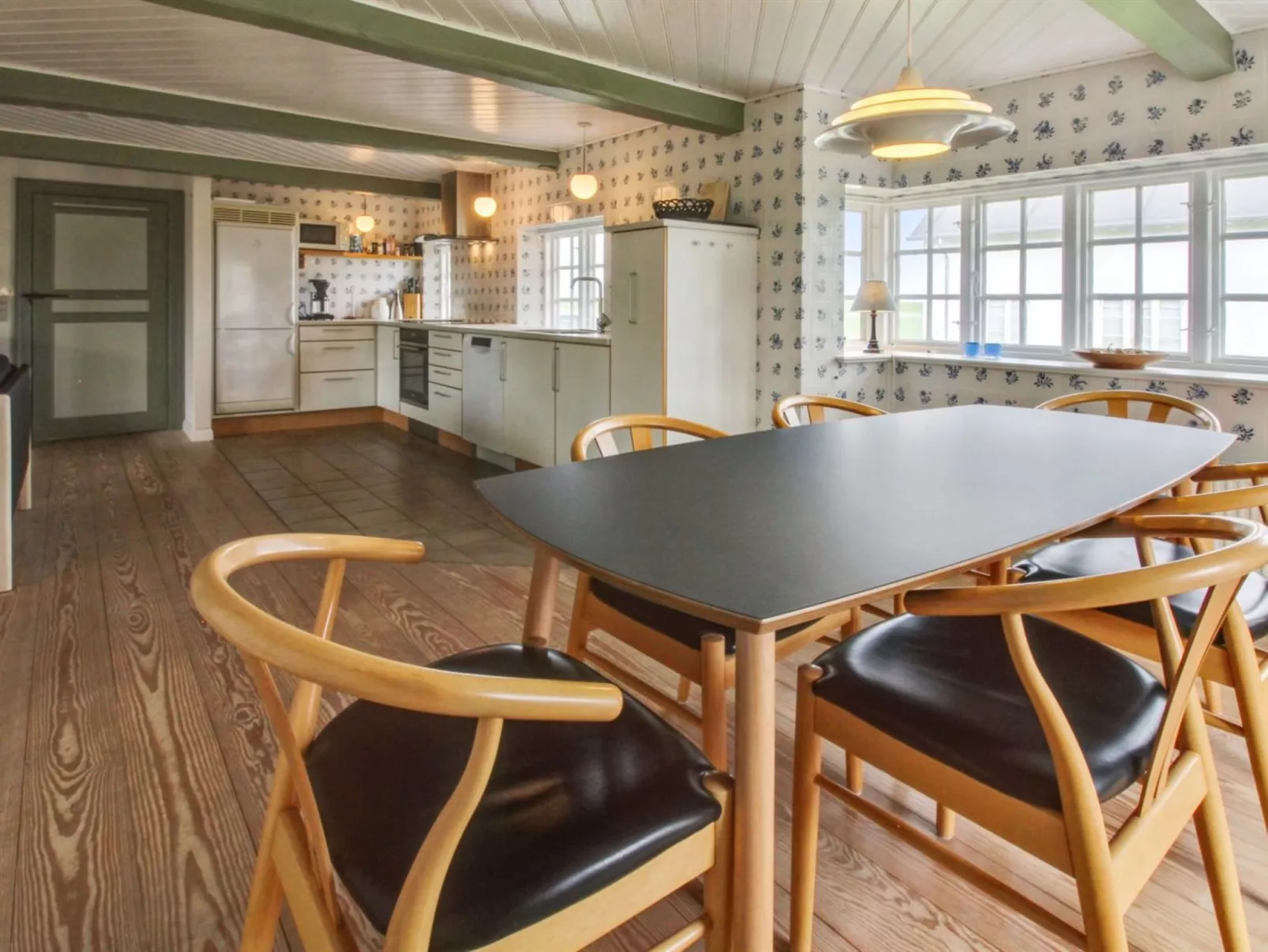 "Ingulf" - 18km from the sea-Inside